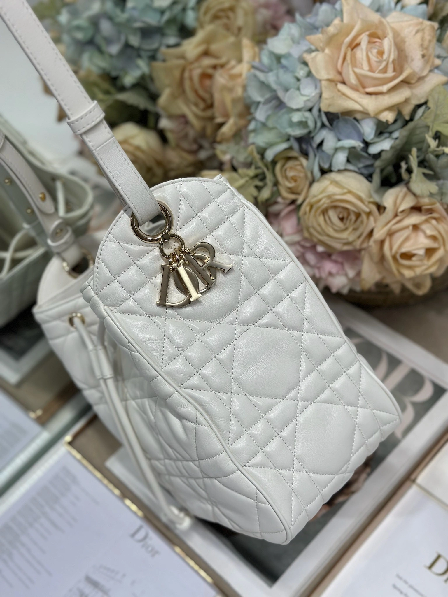 MOMO--4ior M2852ONWP-M021 high quality version D-Motion sheepskin item:E-B000L2015T