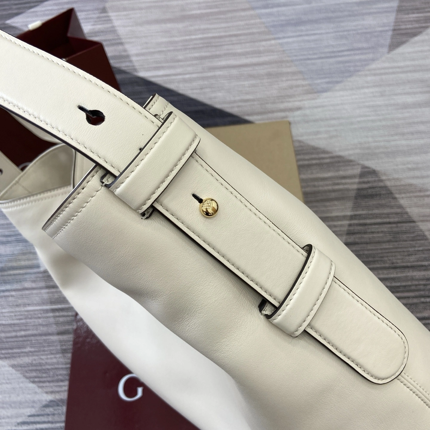 MOMO--6u33i 850546-AAFK4-9050 high quality version Beatrix cowhide item:E-B815K2818