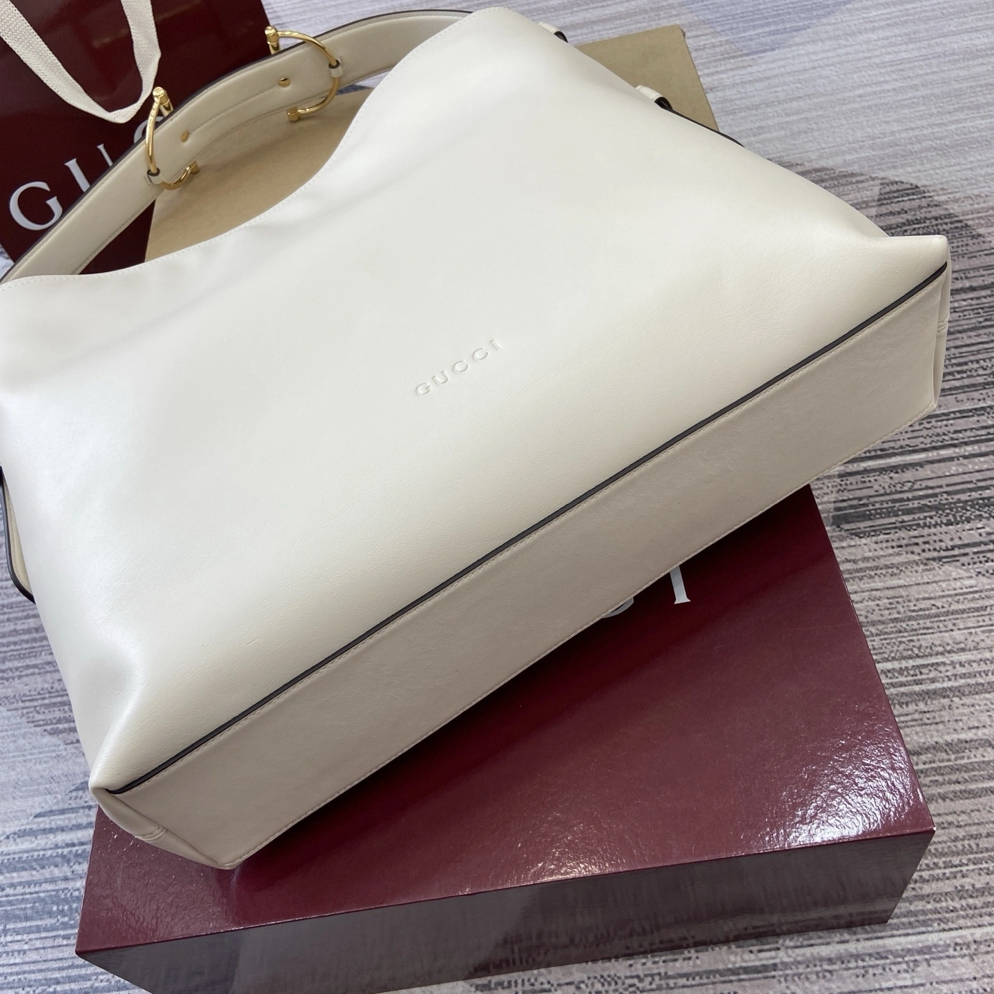 MOMO--6u33i 850546-AAFK4-9050 high quality version Beatrix cowhide item:E-B815K2818
