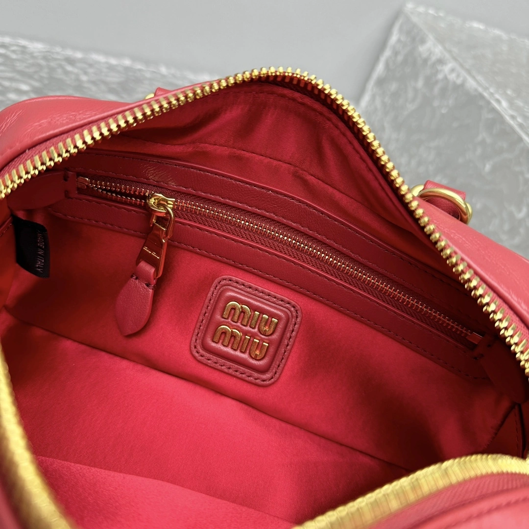MOMO- 7iu7iu 5BB142-N88-F0011-V-OOT high quality version sheephide item:E-B664G2045