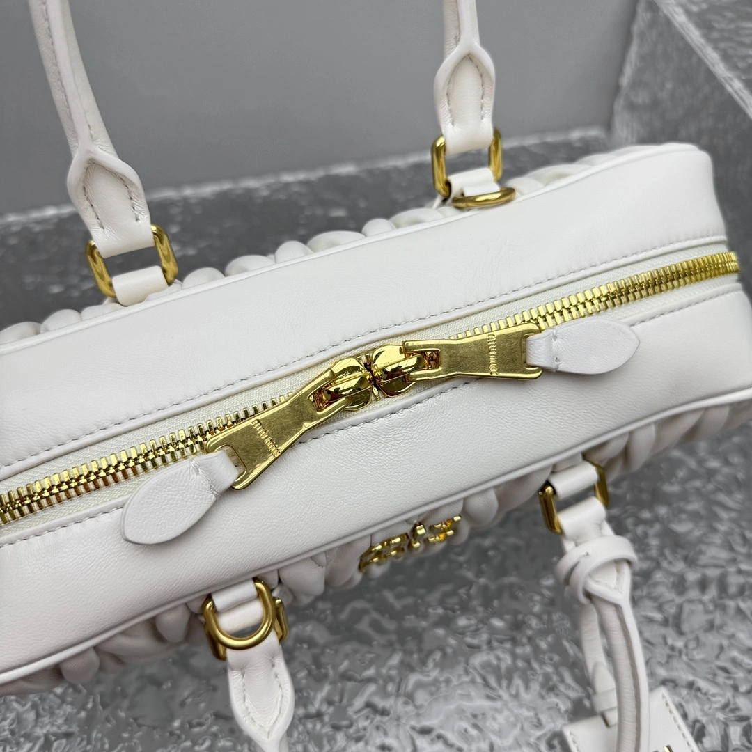MOMO- 7iu7iu 5BB148-N88-F0009-V-OOT high quality version sheepskin item:E-B664G2006