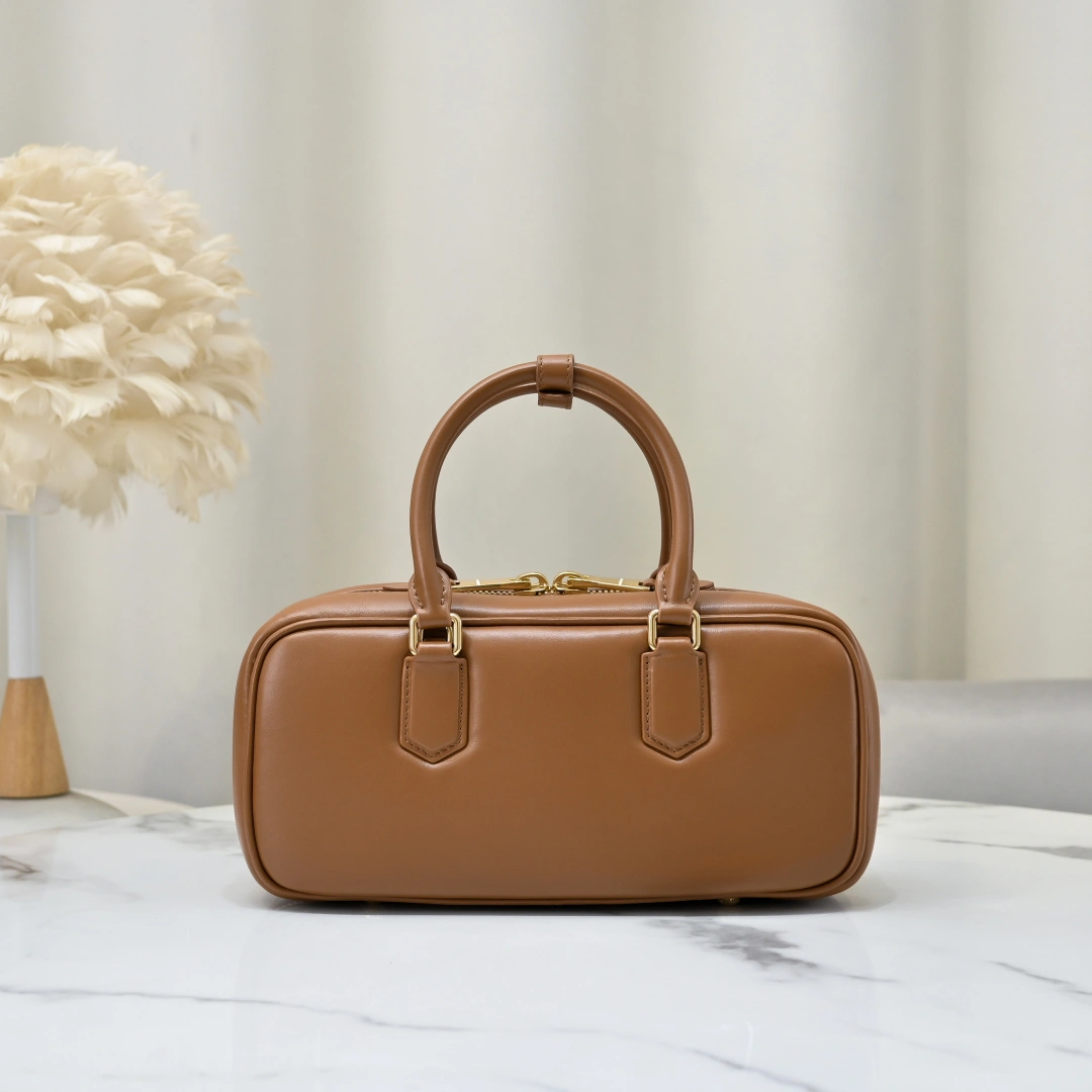 MOMO- 7iu7iu 5BB148_2F8K_F0046_V_OOO high quality version Calfskin item:E-B000G1902