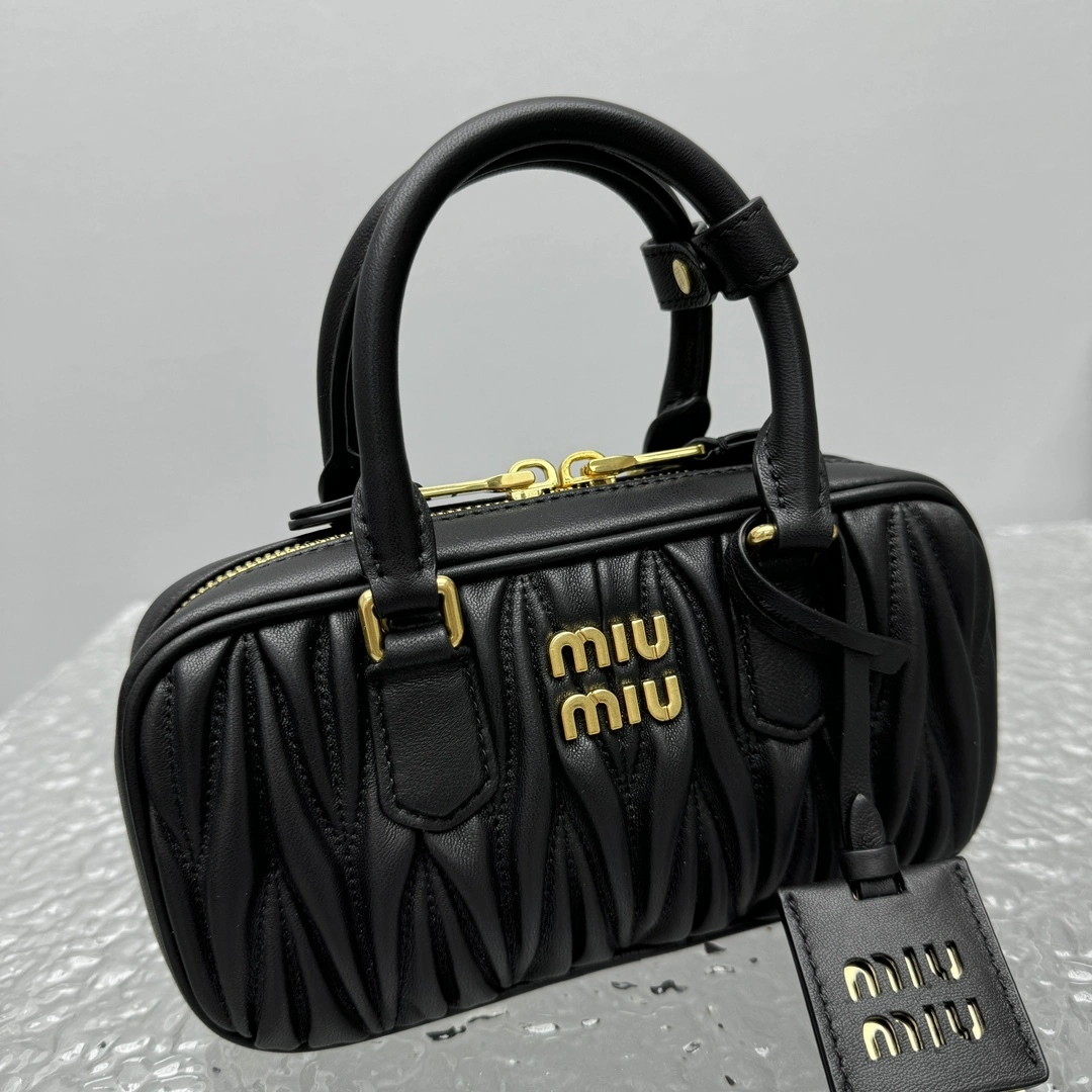 MOMO- 7iu7iu 5BP088_N88_F0002_V_OOO high quality version sheephide item:E-B664G2041