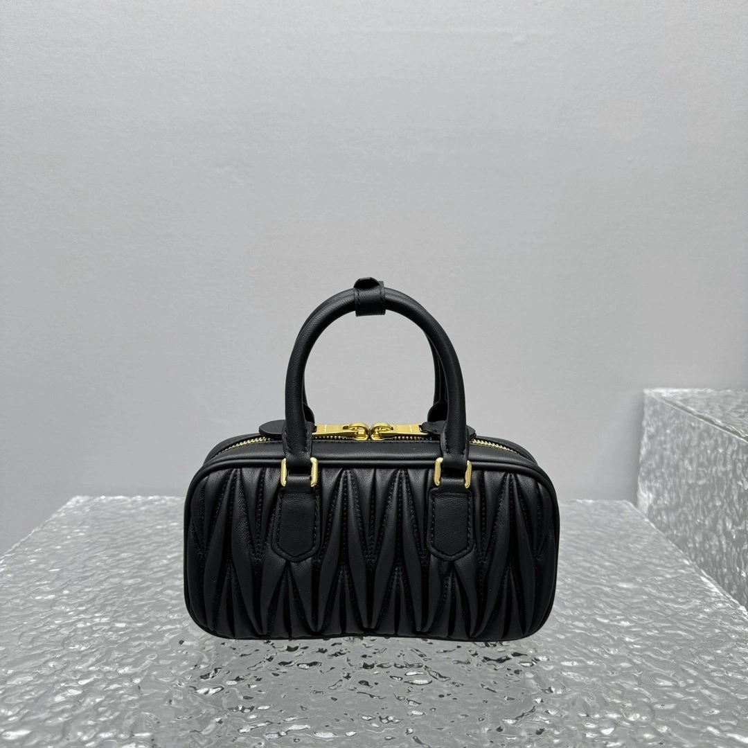MOMO- 7iu7iu 5BP088_N88_F0002_V_OOO high quality version sheephide item:E-B664G2041