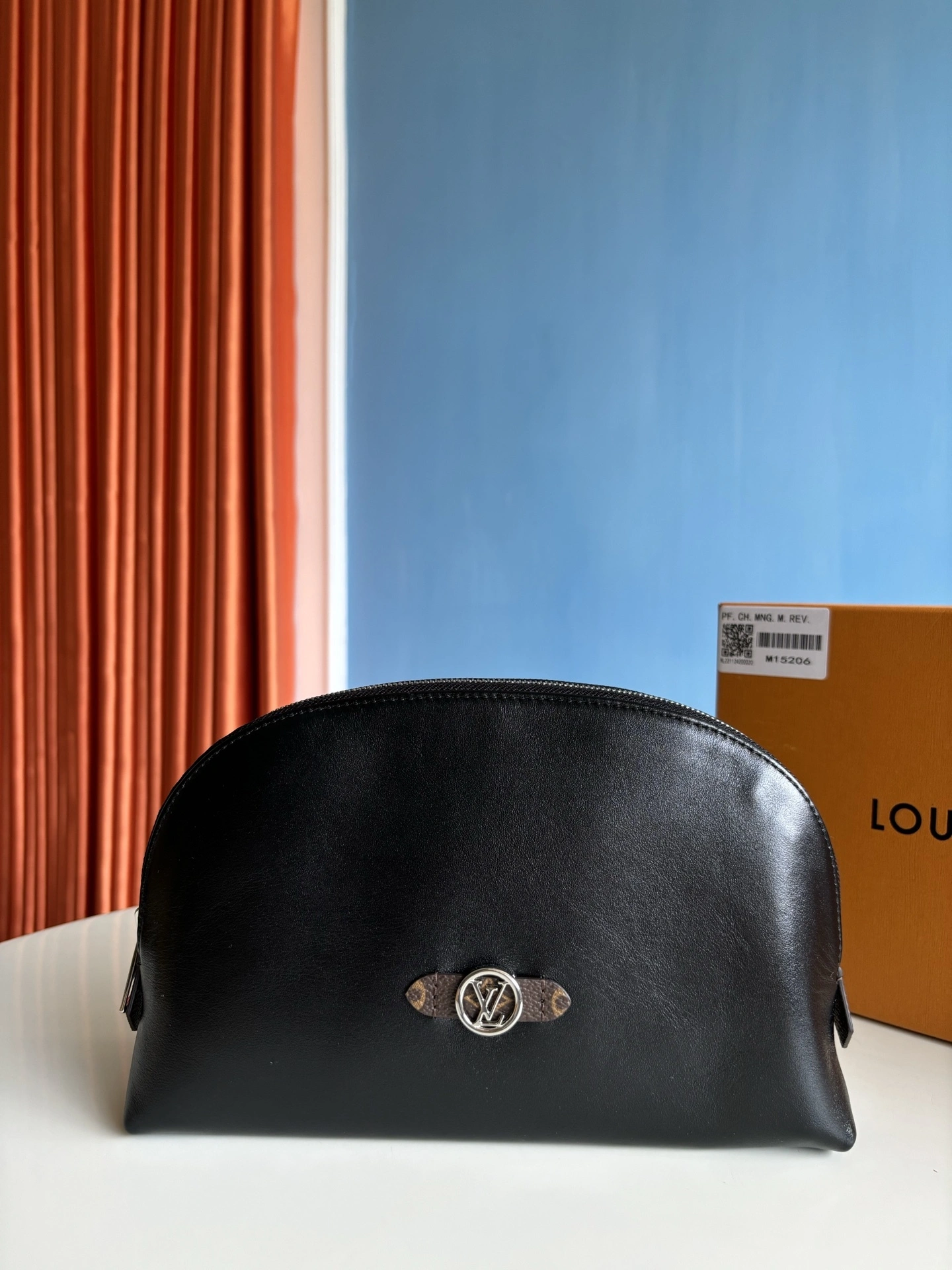 MOMO--8V M15206 high quality version Pochette Cosmétique sheepskin item:E-B808L1827T