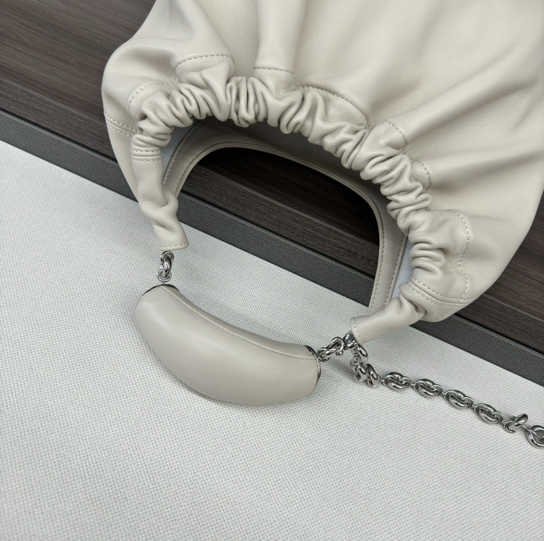 MOMO- 8o5w5 A914NCHX01-3006 high quality version Squeeze sheephide item：E-B177I2554