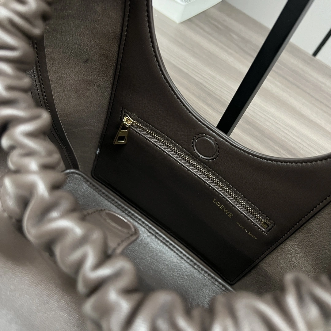 MOMO- 8o5w5 A914NCHX01-3606 high quality version Squeeze sheephide item：E-B177I2553