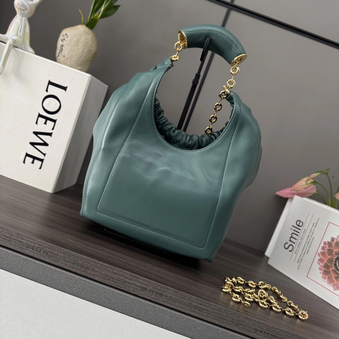 MOMO- 8o5w5 A914NCHX01-4535 high quality version Squeeze sheephide item：E-B177I2552