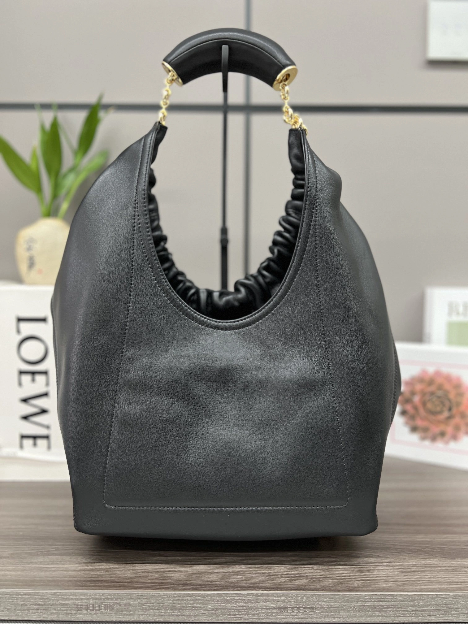 MOMO- 8o5w5 A914Q37X01-1100 high quality version Squeeze sheephide item：E-B177I2556