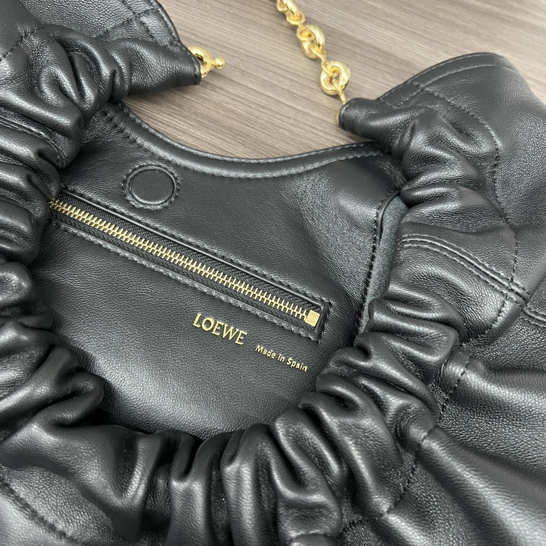 MOMO- 8o5w5 A914Q37X01-1100 high quality version Squeeze sheephide item：E-B177I2556
