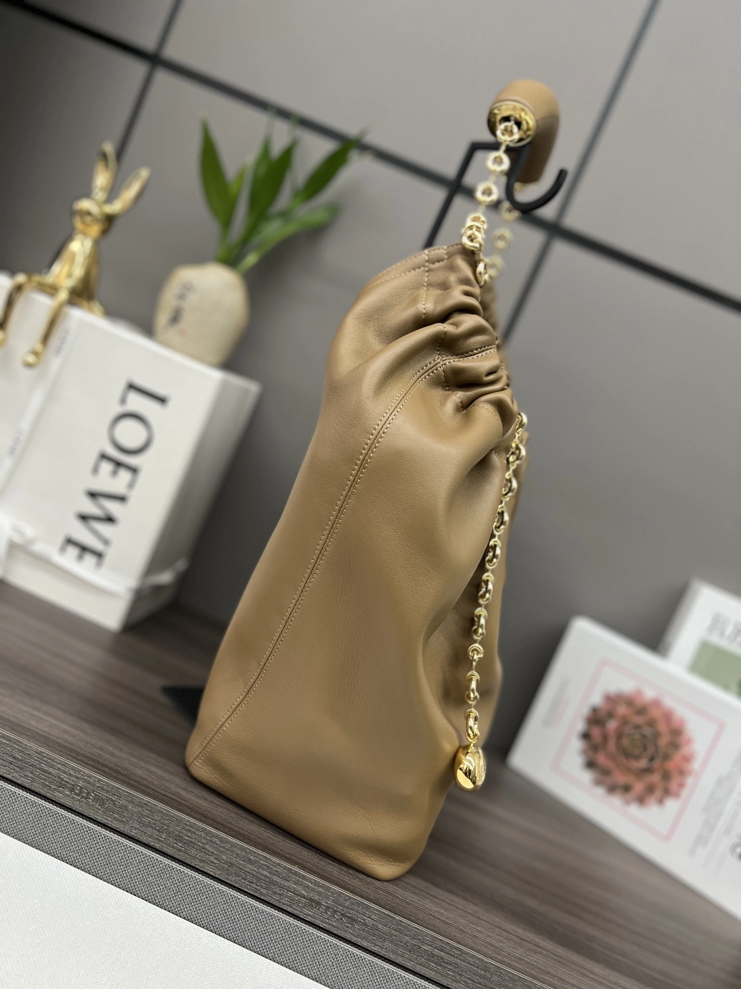 MOMO- 8o5w5 A914Q37X01-3980 high quality version Squeeze sheephide item：E-B177I2544