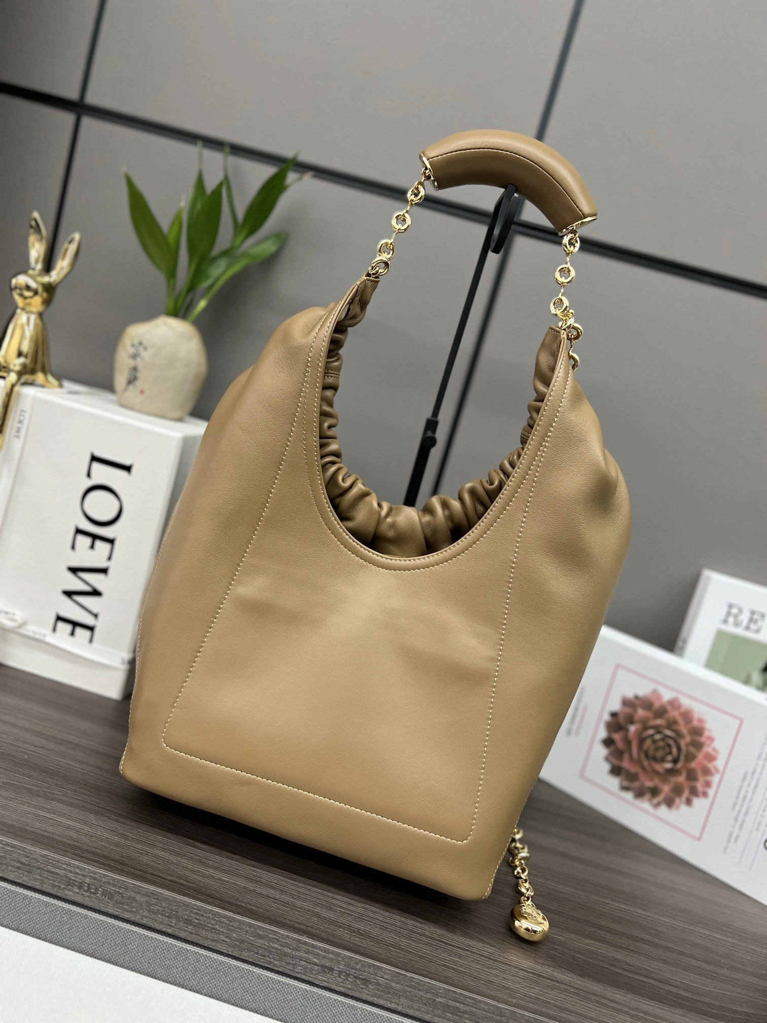 MOMO- 8o5w5 A914Q37X01-3980 high quality version Squeeze sheephide item：E-B177I2544