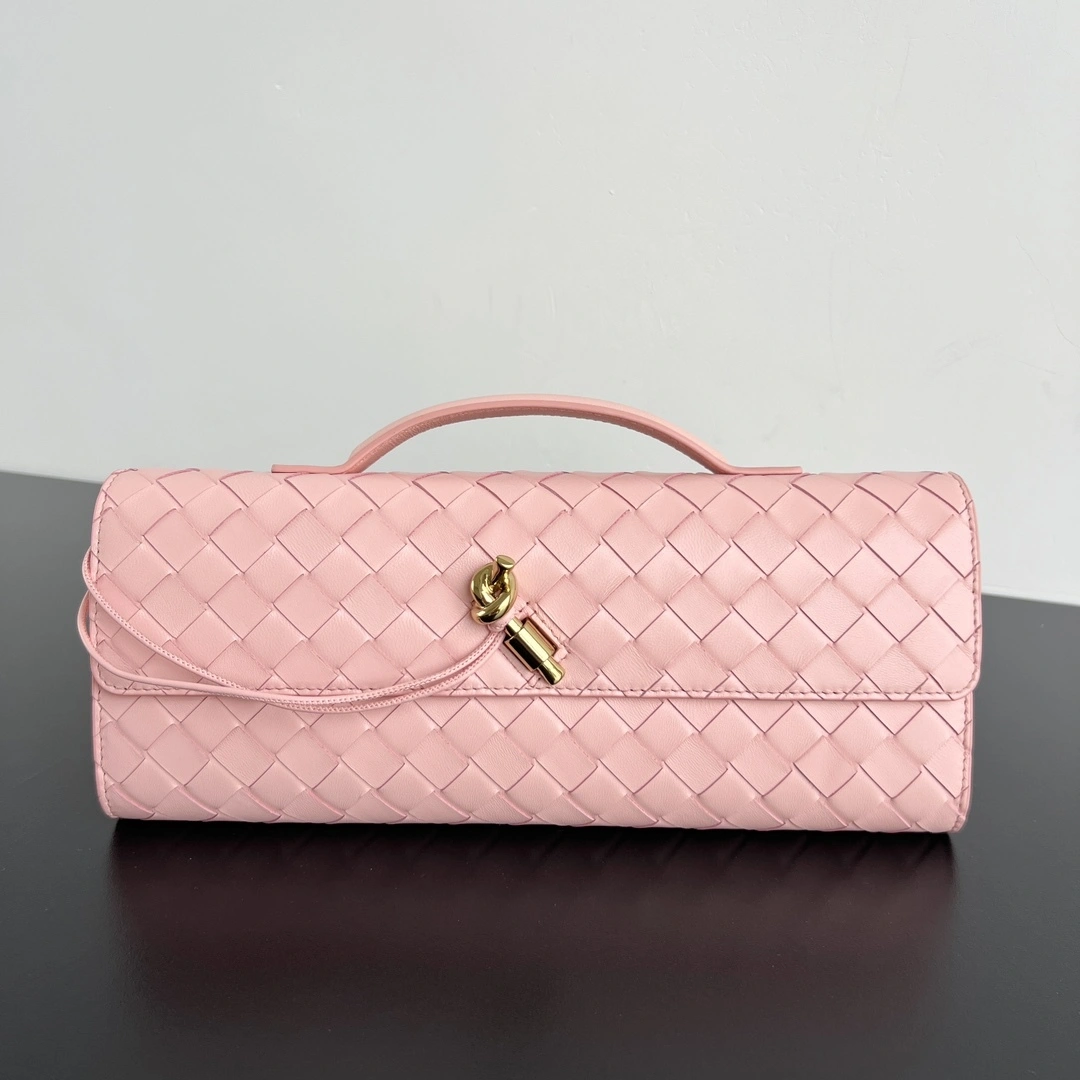 MOMO- V595t1 741511VCPP36858 high quality version Clutch sheephide item:E-B664G2085