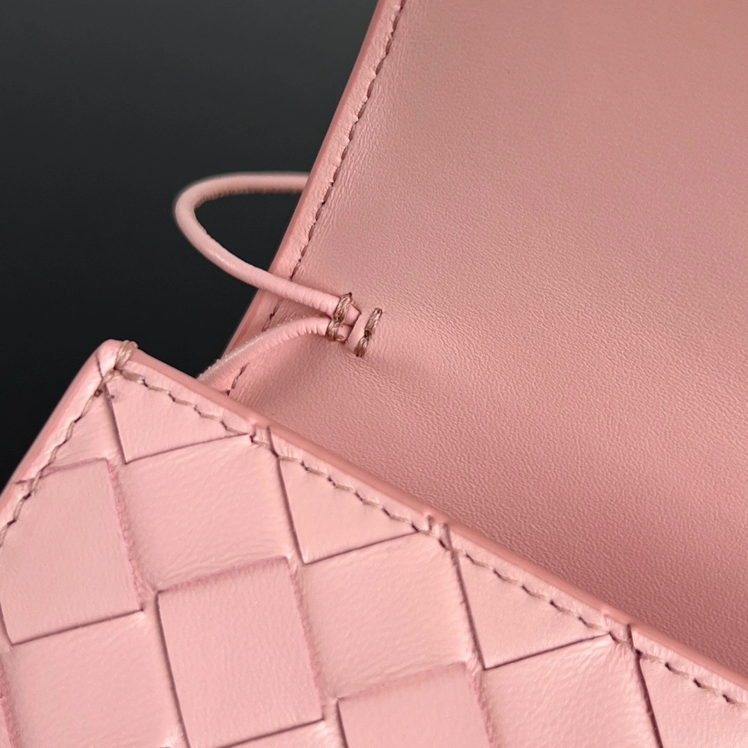 MOMO- V595t1 741511VCPP36858 high quality version Clutch sheephide item:E-B664G2085