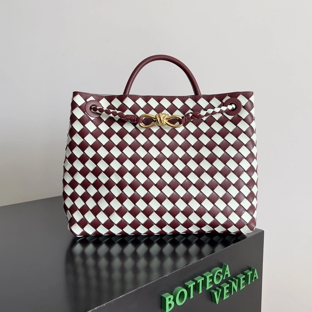 MOMO- V595t1 777527V3SL18965 Andiamo lambskin high quality version item：E-B177I2421