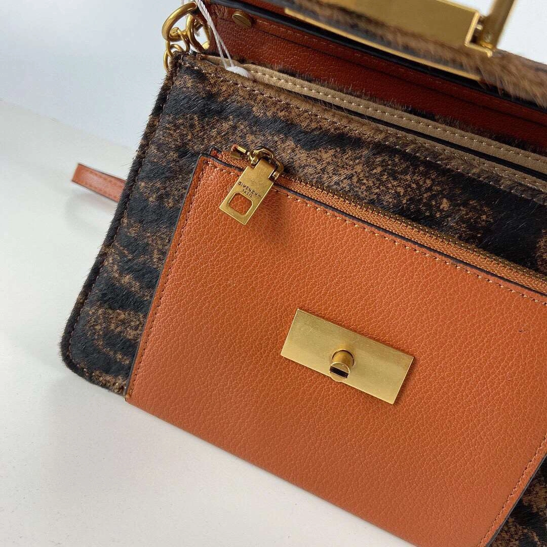 MOMO---- Multiple colors item : M063B00A2335-3