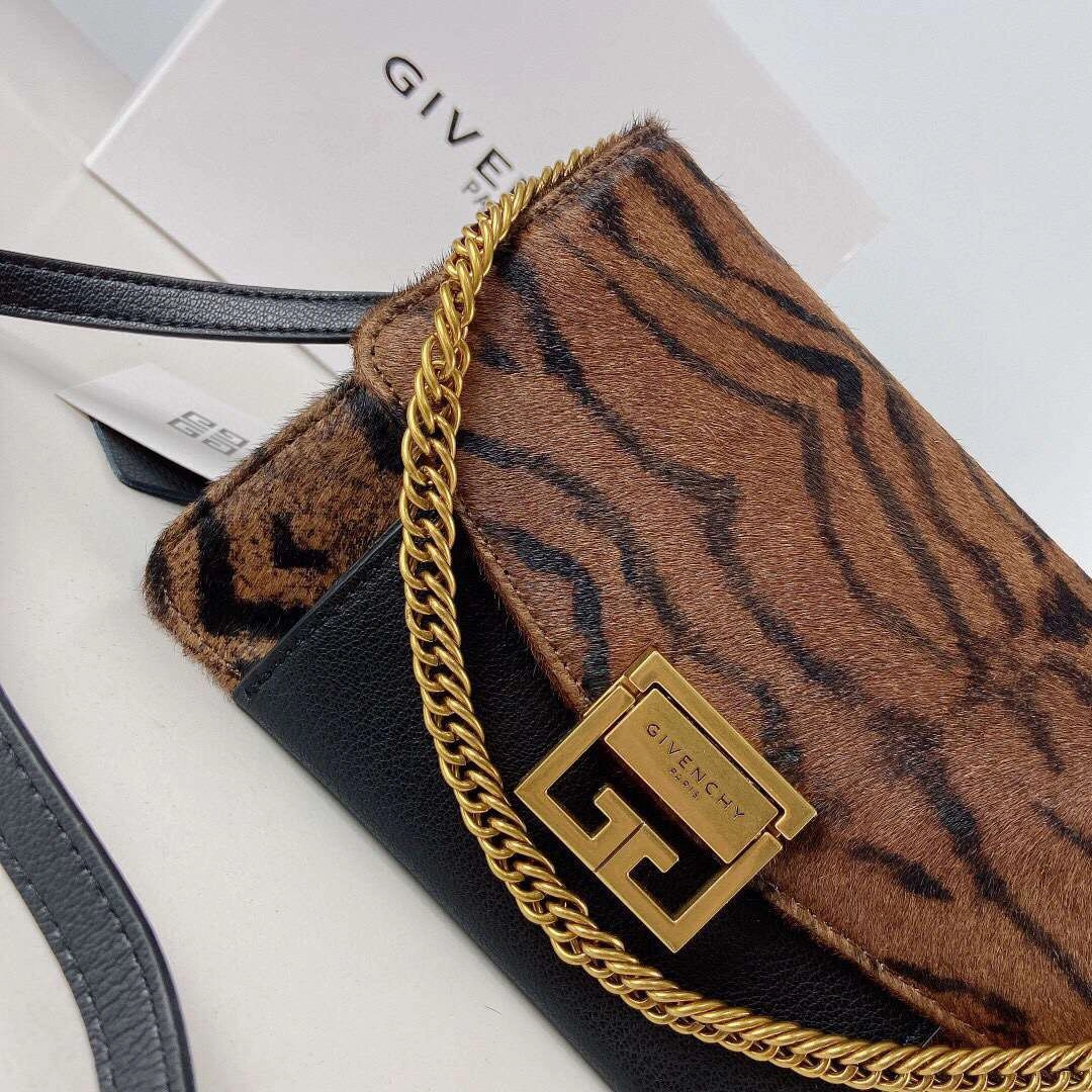 MOMO---- Multiple colors item : M063B00A2335-3