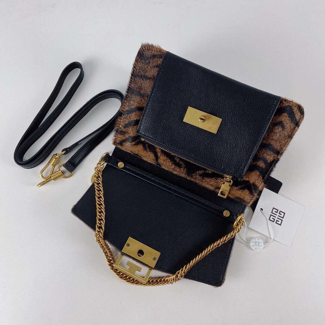 MOMO---- Multiple colors item : M063B00A2335-3