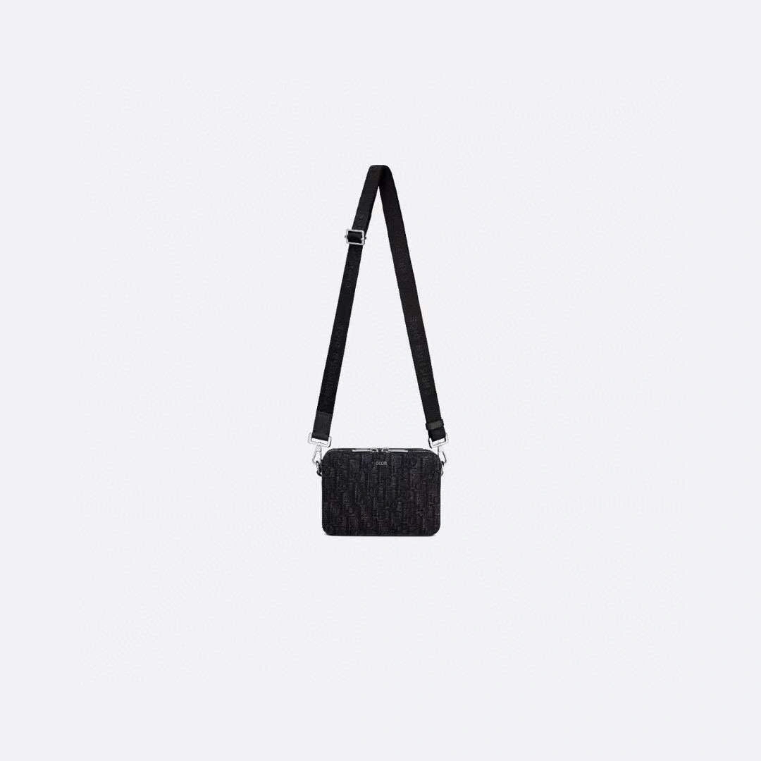 *MOMO--- 0843 Oblique Calfskin 2 clour item :063B56E2033-2