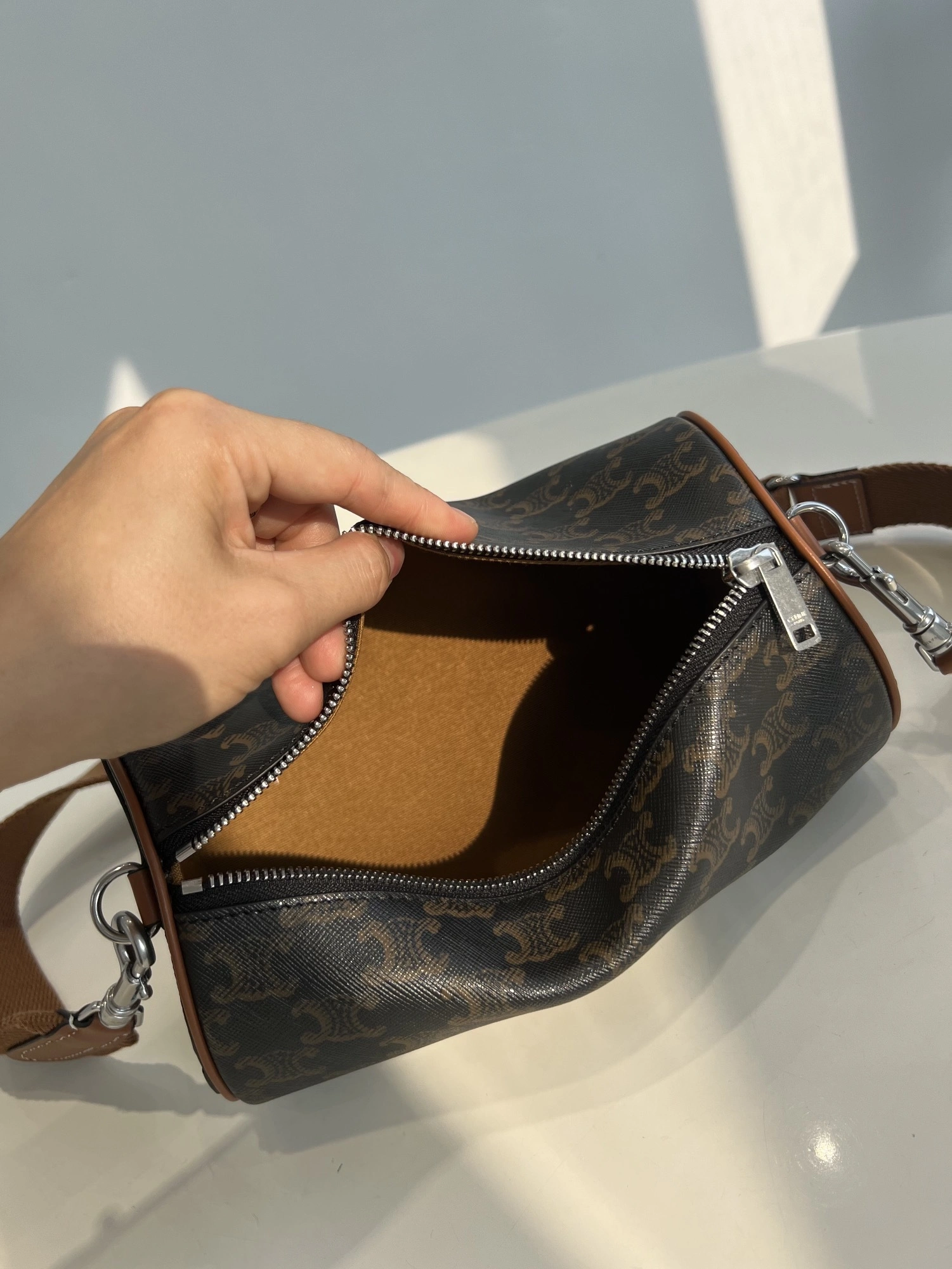 MOMO--- 110052EJF-04LI Calfskin item:D-B432D0638