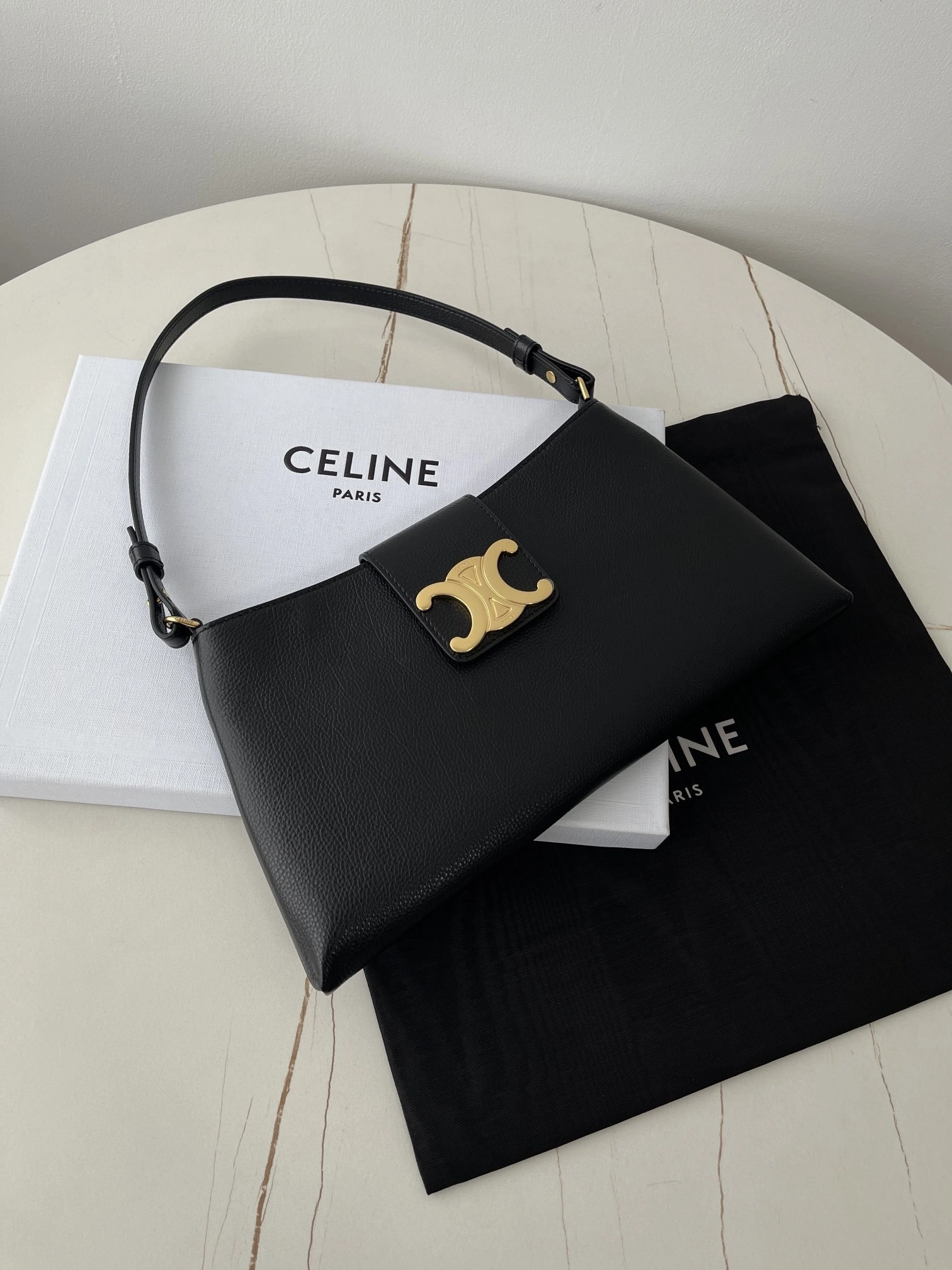 MOMO--- 113673FEO-38NO Calfskin item:D-B806D1516