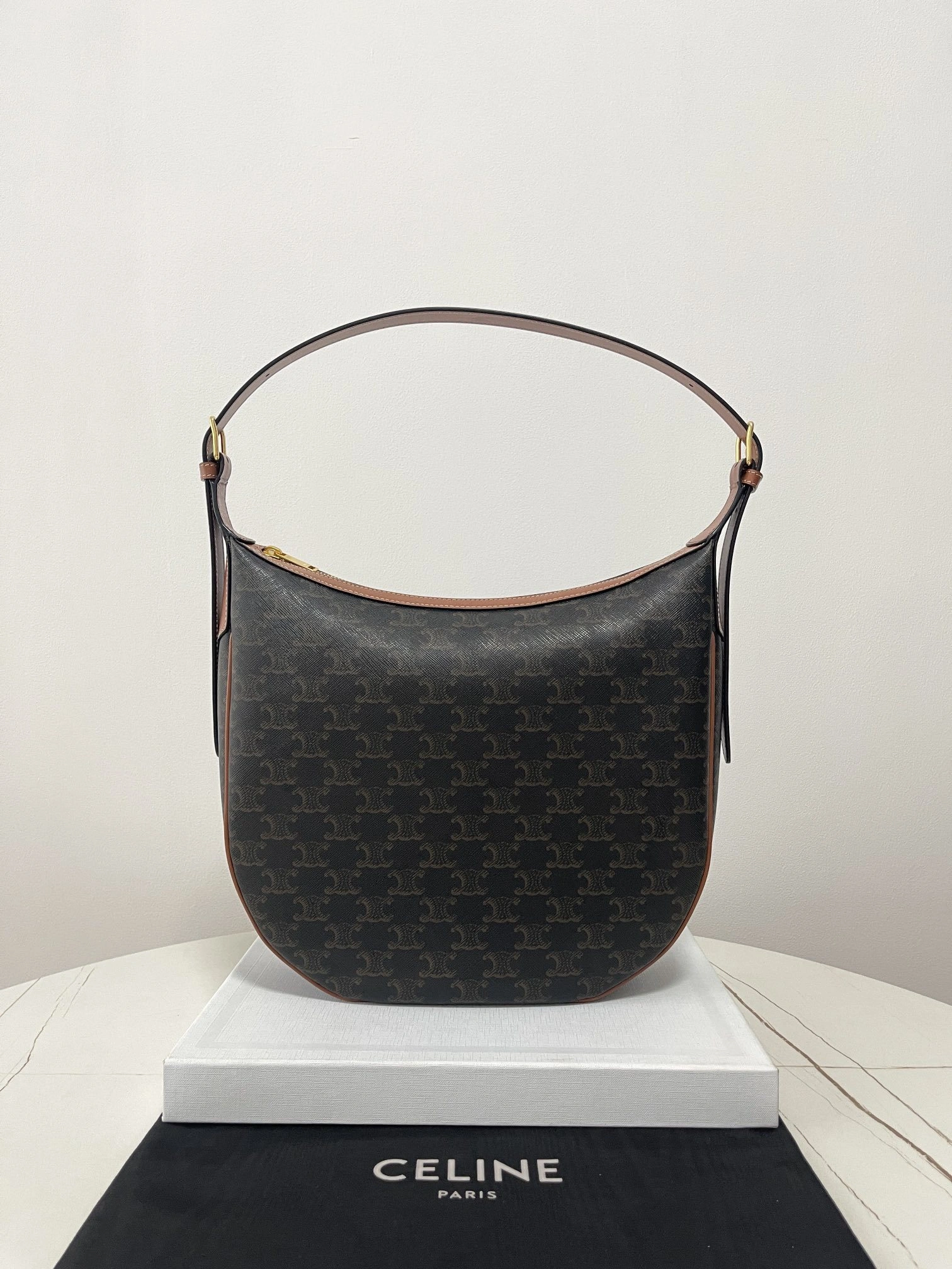 MOMO--- 114712FQM-04LU cowhide item:D-B806D1503