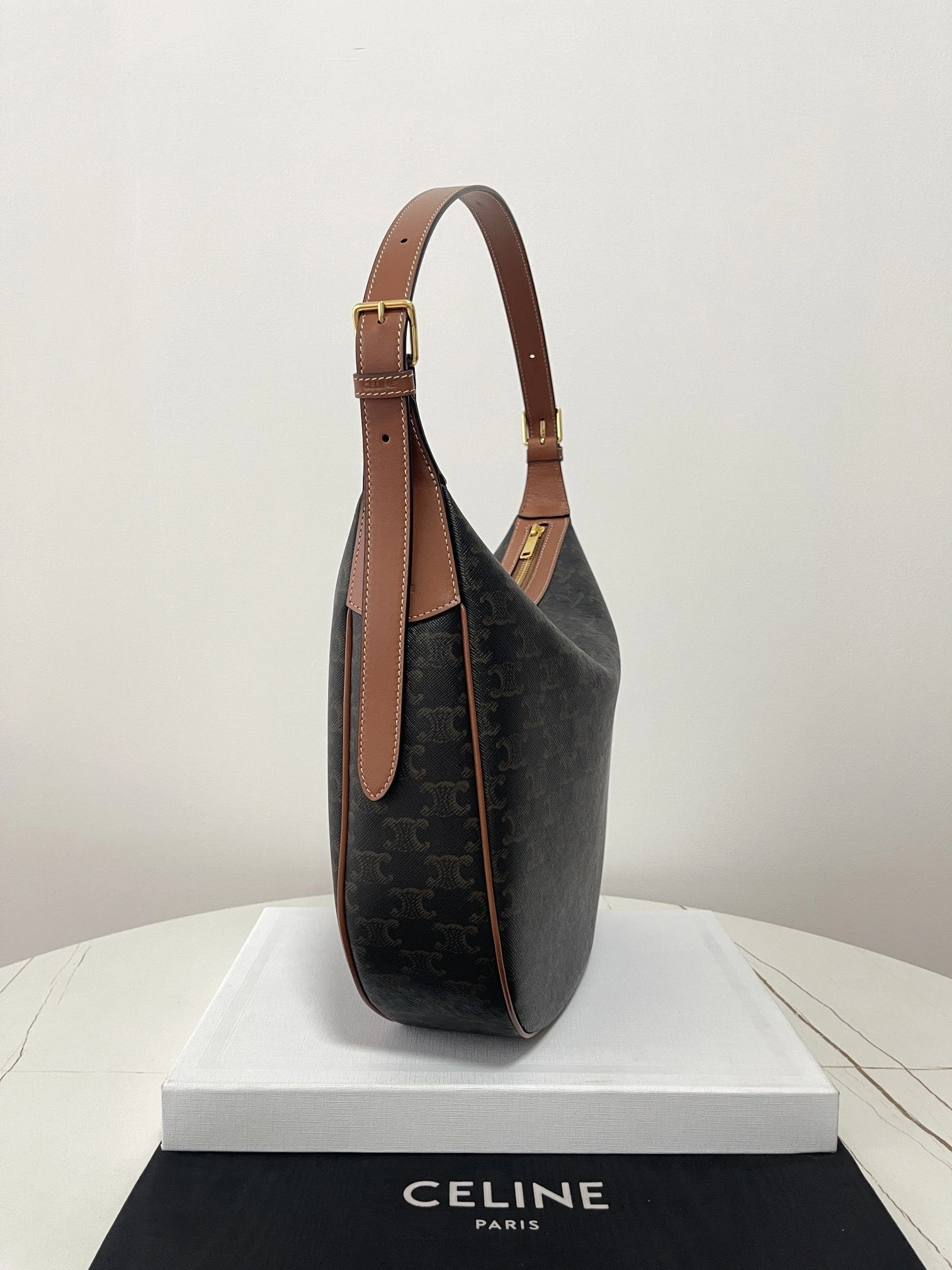MOMO--- 114712FQM-04LU cowhide item:D-B806D1503