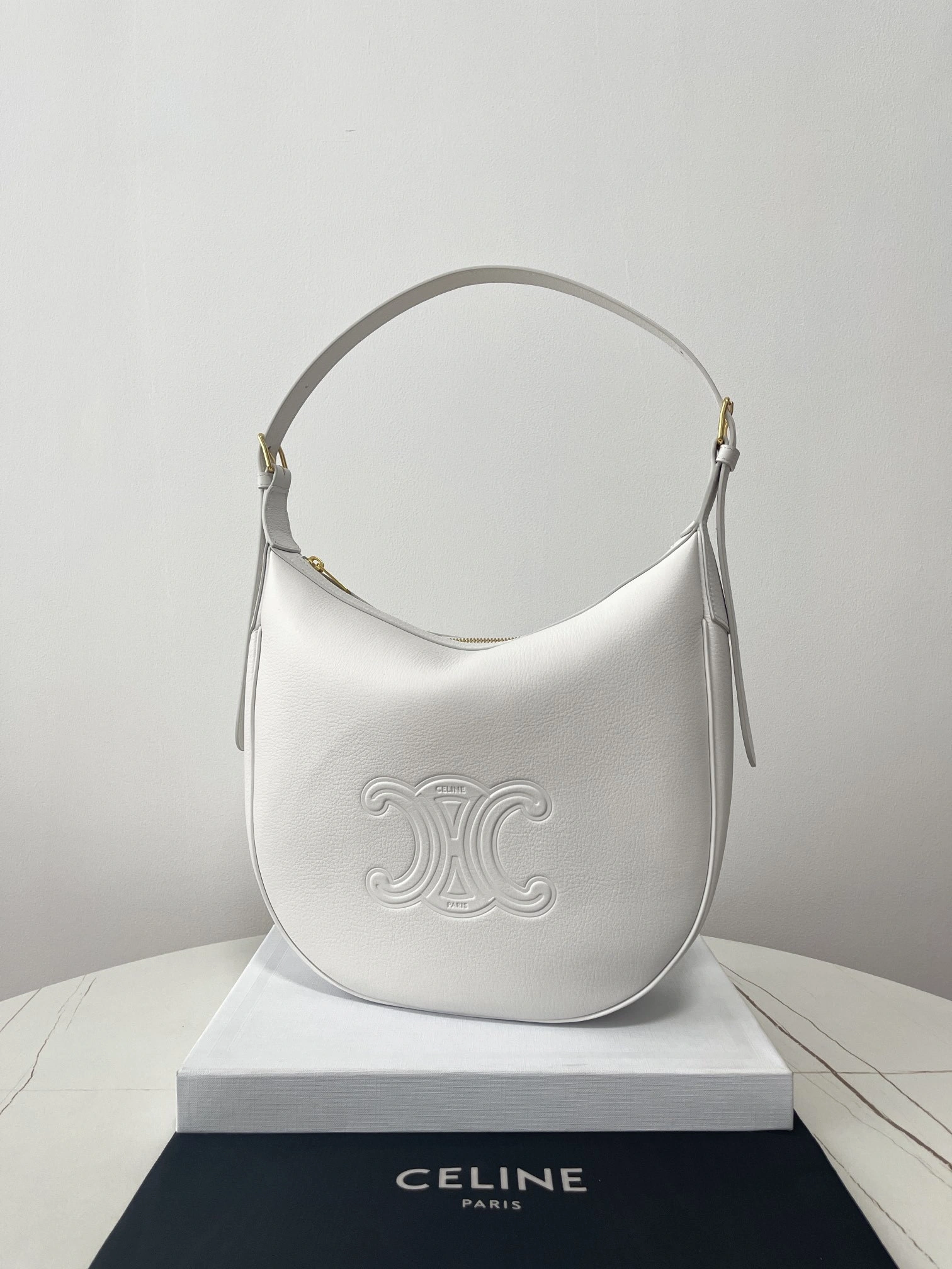 MOMO--- 114713FLH-08OA cowhide item:D-B806D1505