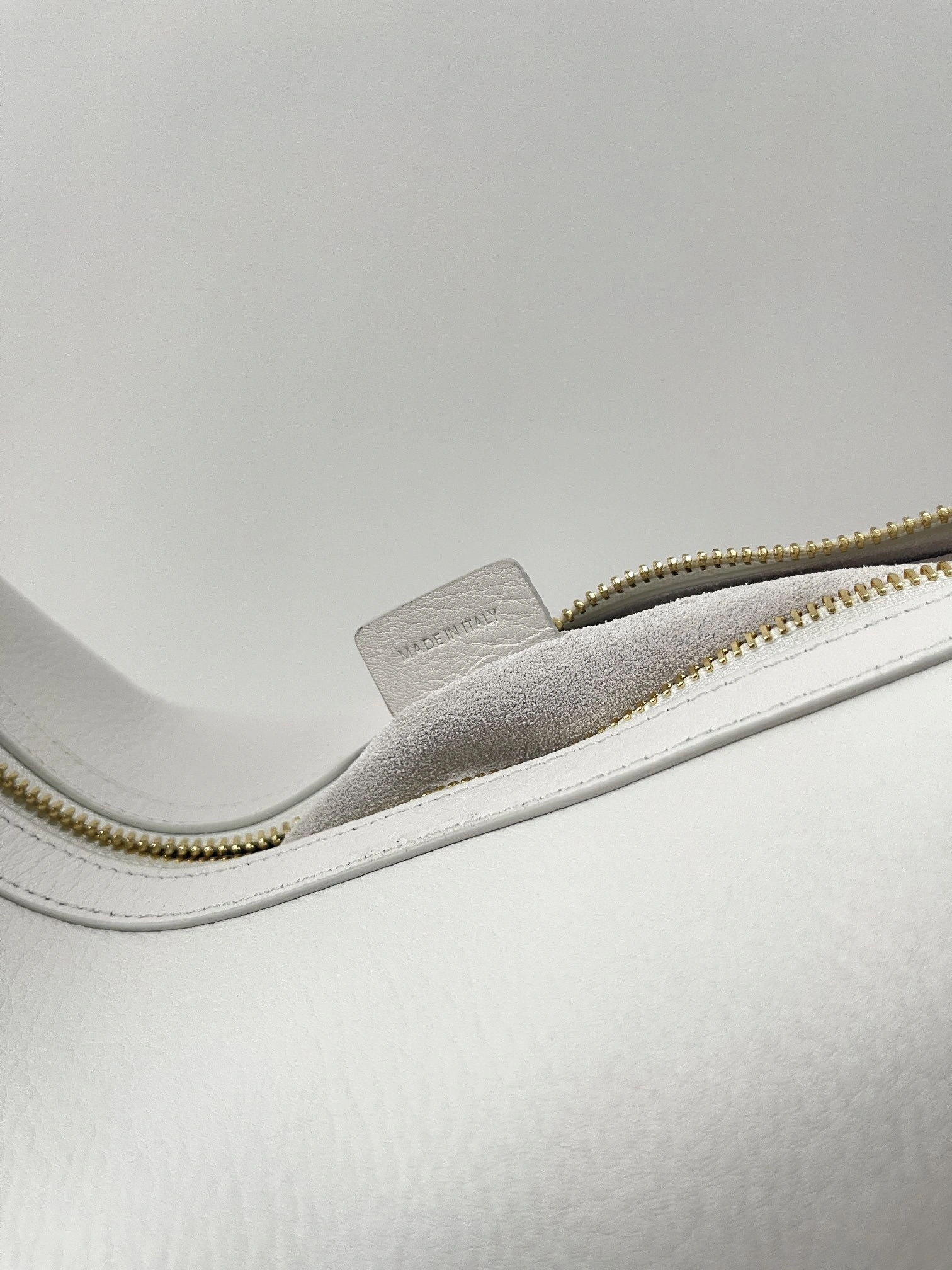 MOMO--- 114713FLH-08OA cowhide item:D-B806D1505