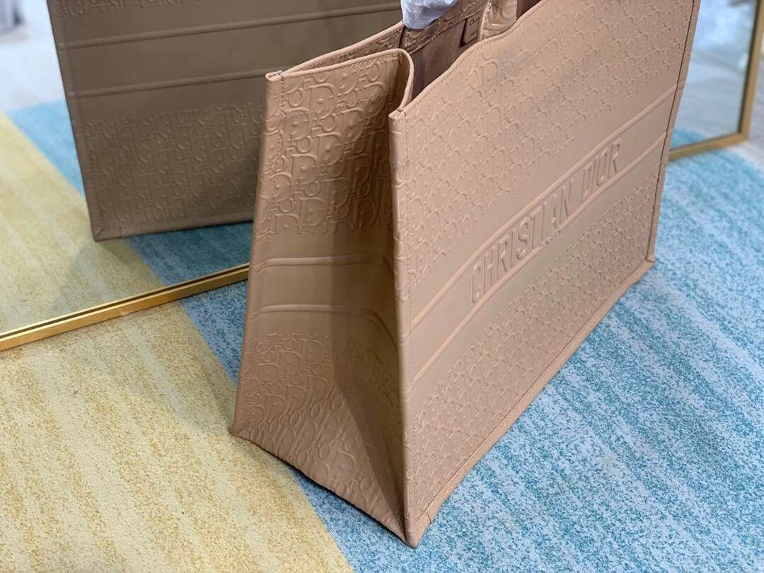 MOMO--- 1286 Book Tote Calfskin 3 colour item :063B75E2023-2