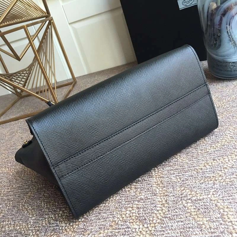*MOMO--- 1BA156 Calfskin item : A-B00H3044A