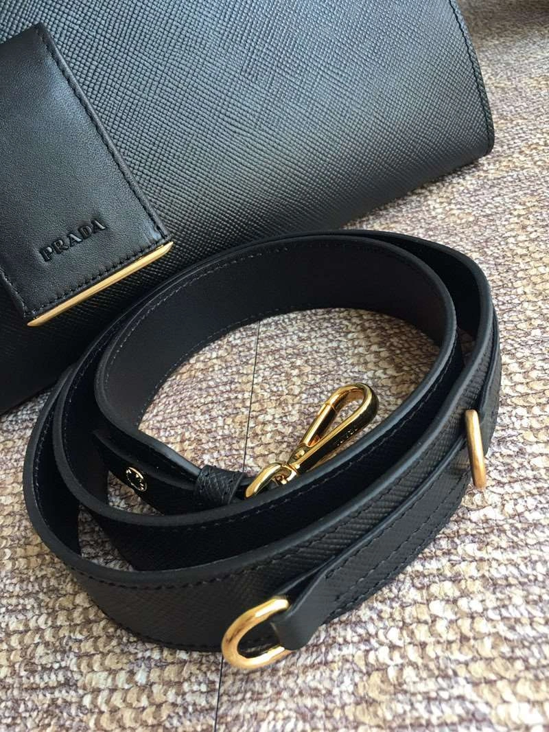 *MOMO--- 1BA156 Calfskin item : A-B00H3044A