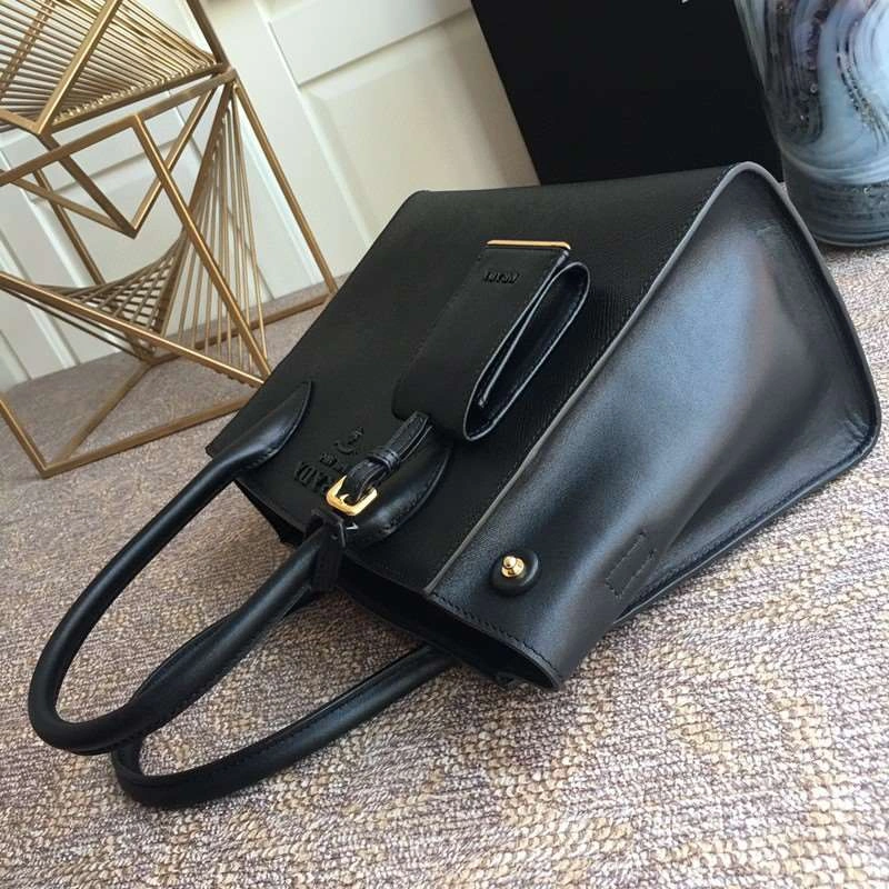 *MOMO--- 1BA156 Calfskin item : A-B00H3044A
