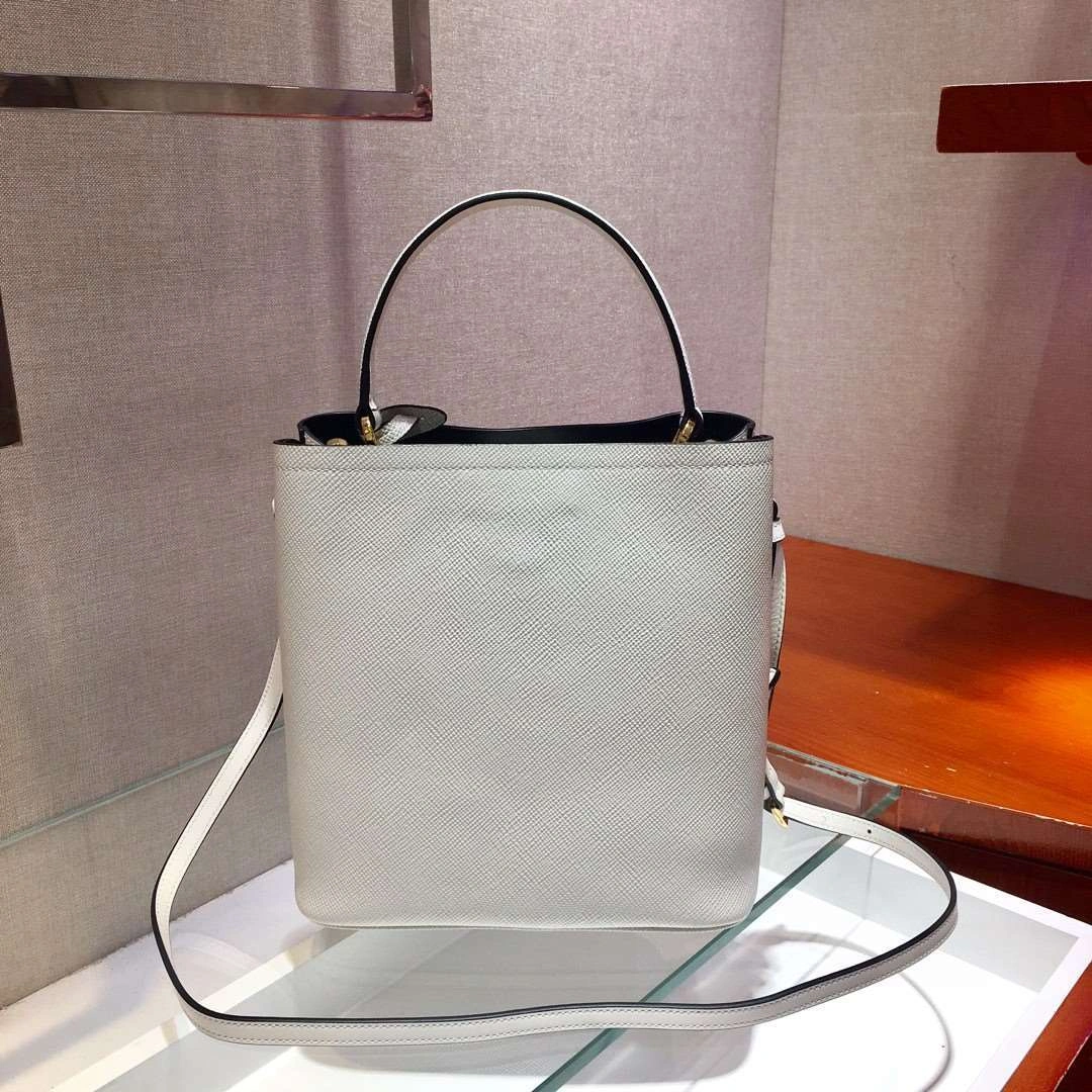 *MOMO--- 1BA212 item : A-B00H3128A