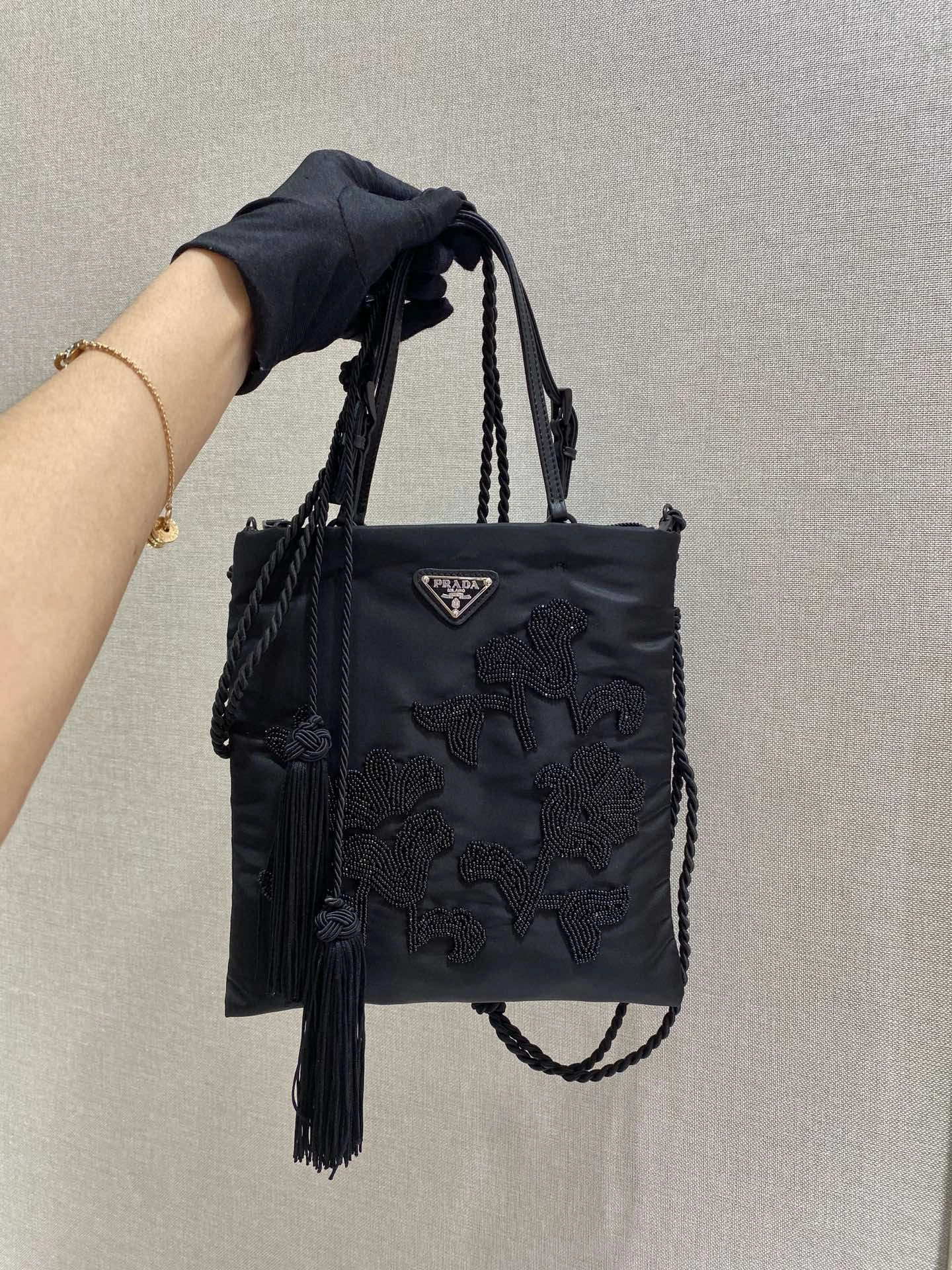 *MOMO--- 1BA252 item : A-B00H3062A
