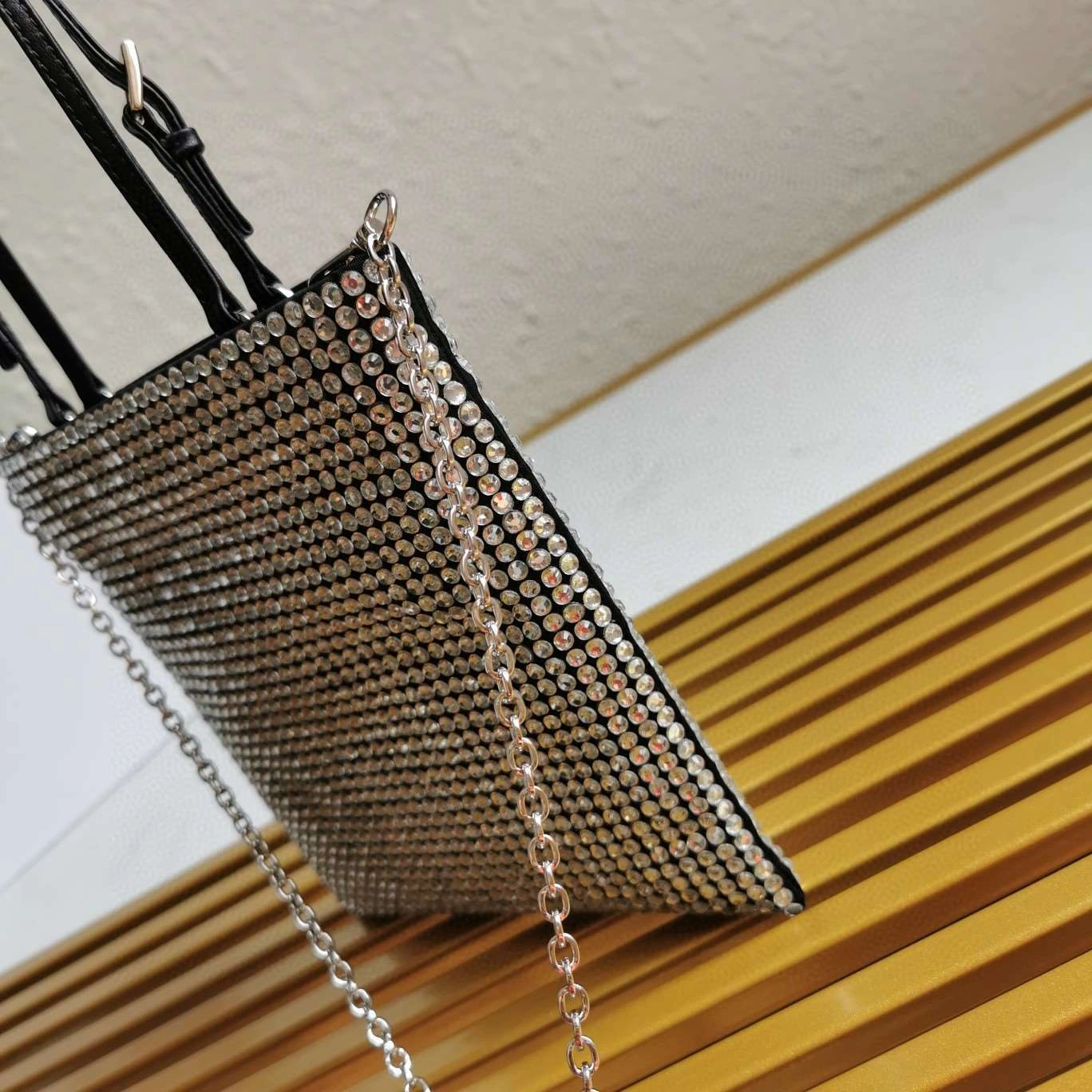 *MOMO--- 1BA253T item : A-B063H2424A