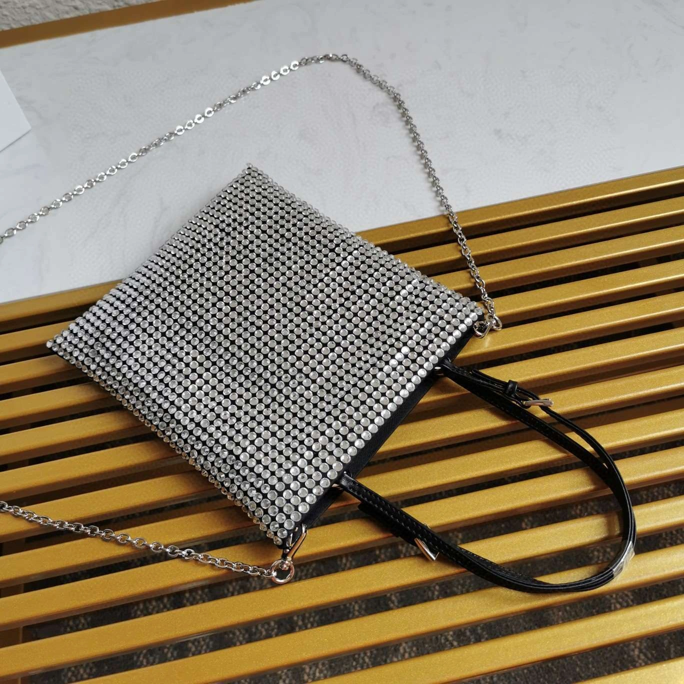 *MOMO--- 1BA253T item : A-B063H2424A