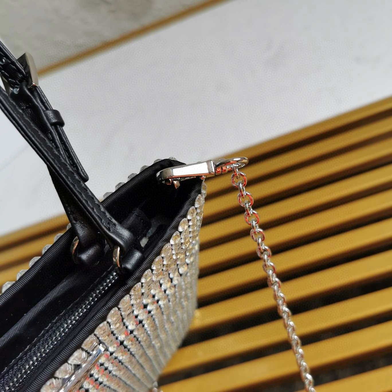 *MOMO--- 1BA253T item : A-B063H2424A
