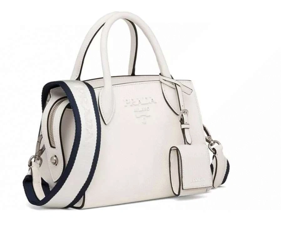 *MOMO--- 1BA269 item : A-B063H3041A