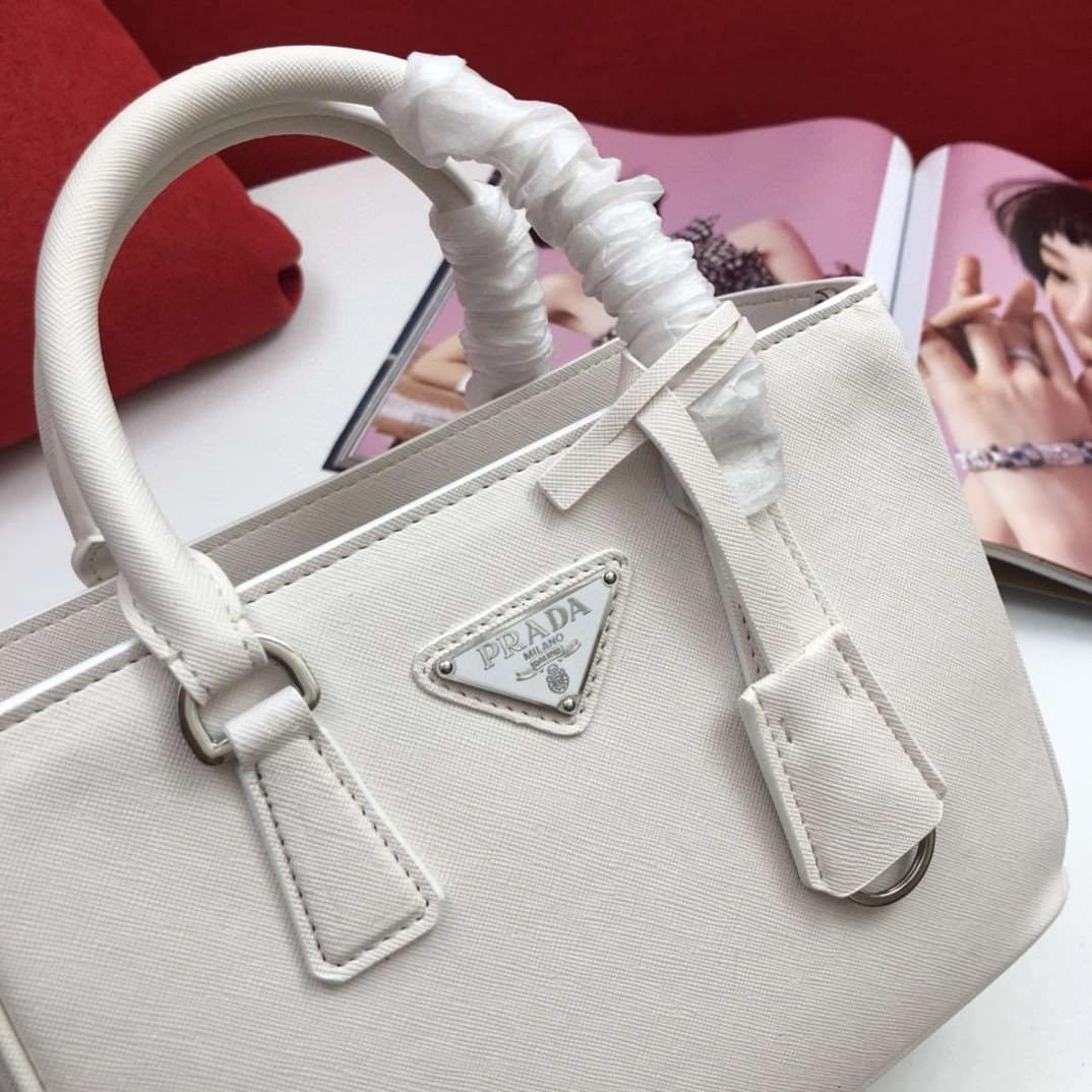 *MOMO--- 1BA296 cowhide item : A-B340H2629A