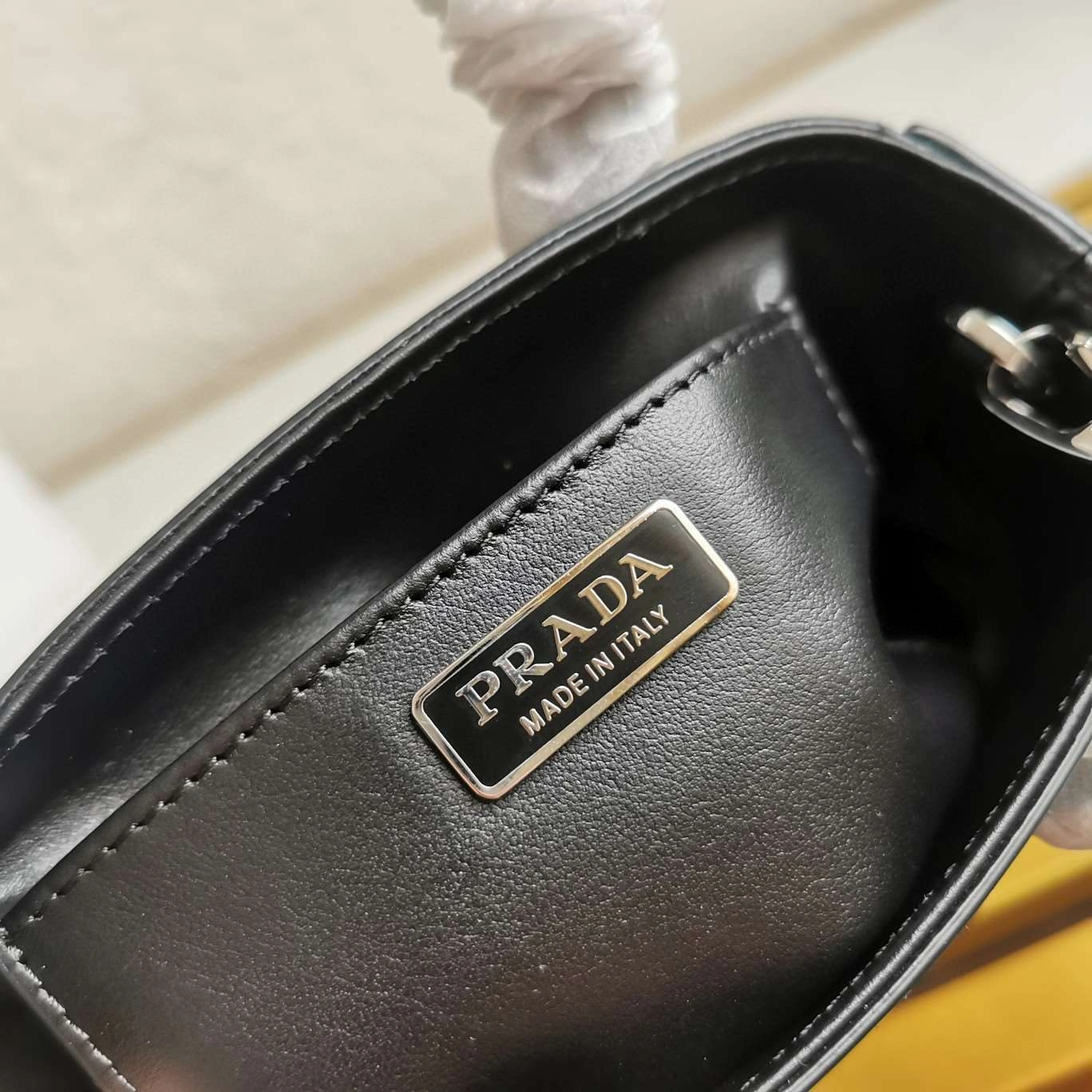 *MOMO--- 1BA331 cowhide item : A-B271H2846A
