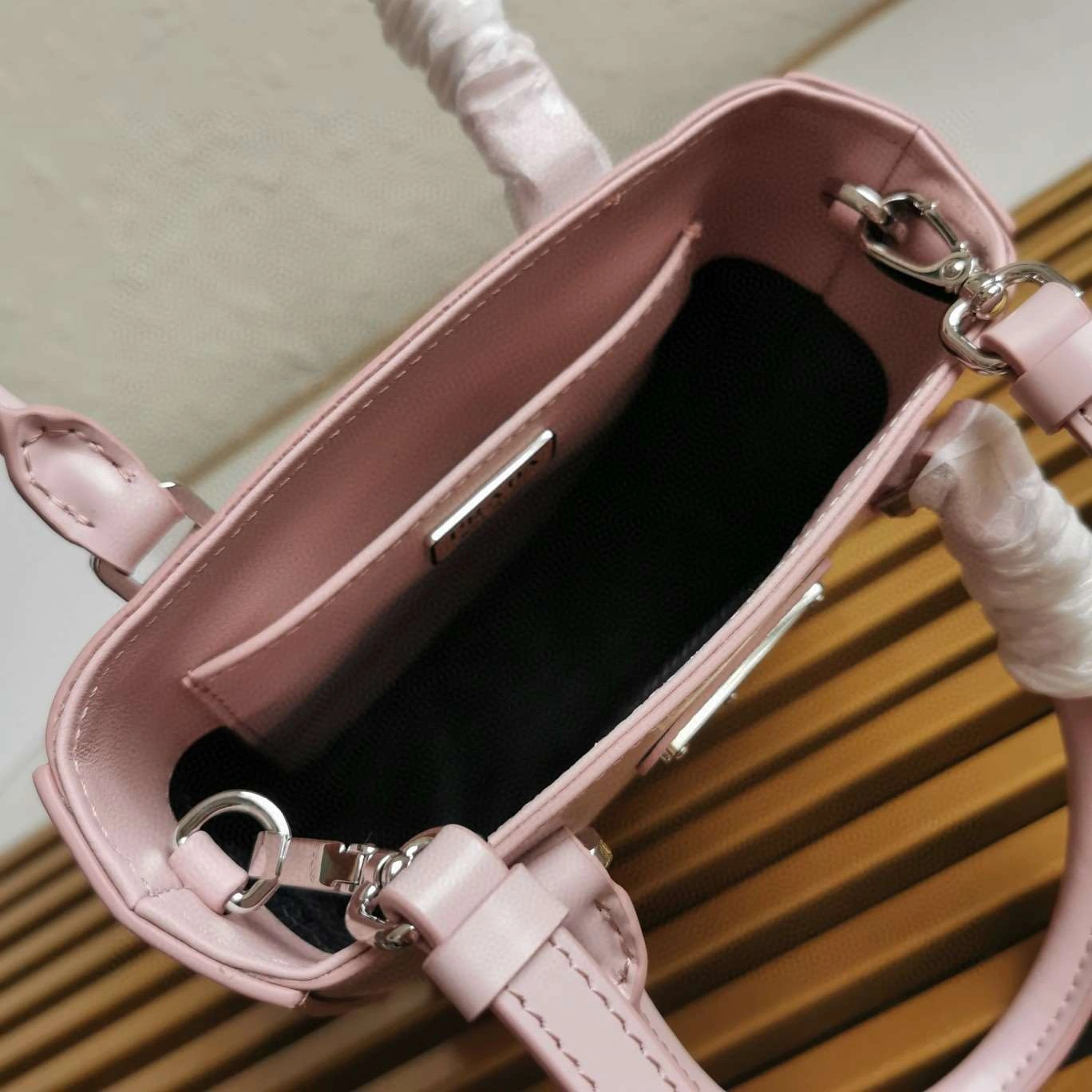 *MOMO--- 1BA331 cowhide item : A-B271H2847A