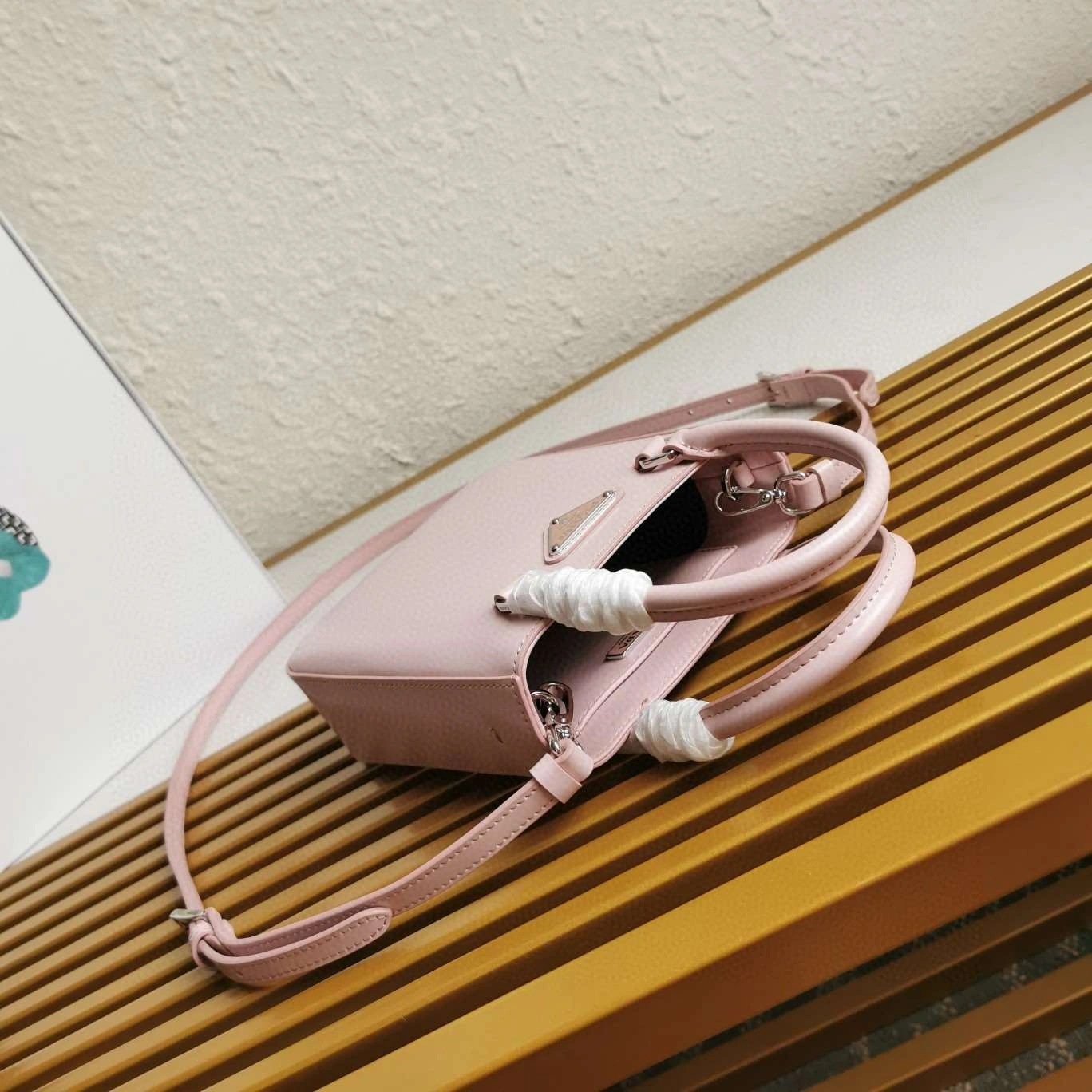*MOMO--- 1BA331 cowhide item : A-B271H2847A