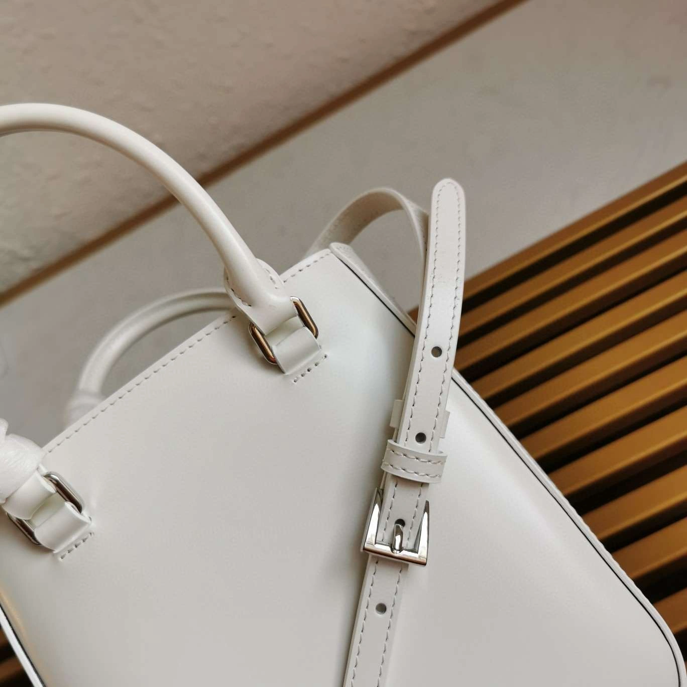 *MOMO--- 1BA331 cowhide item : A-B271H2848A