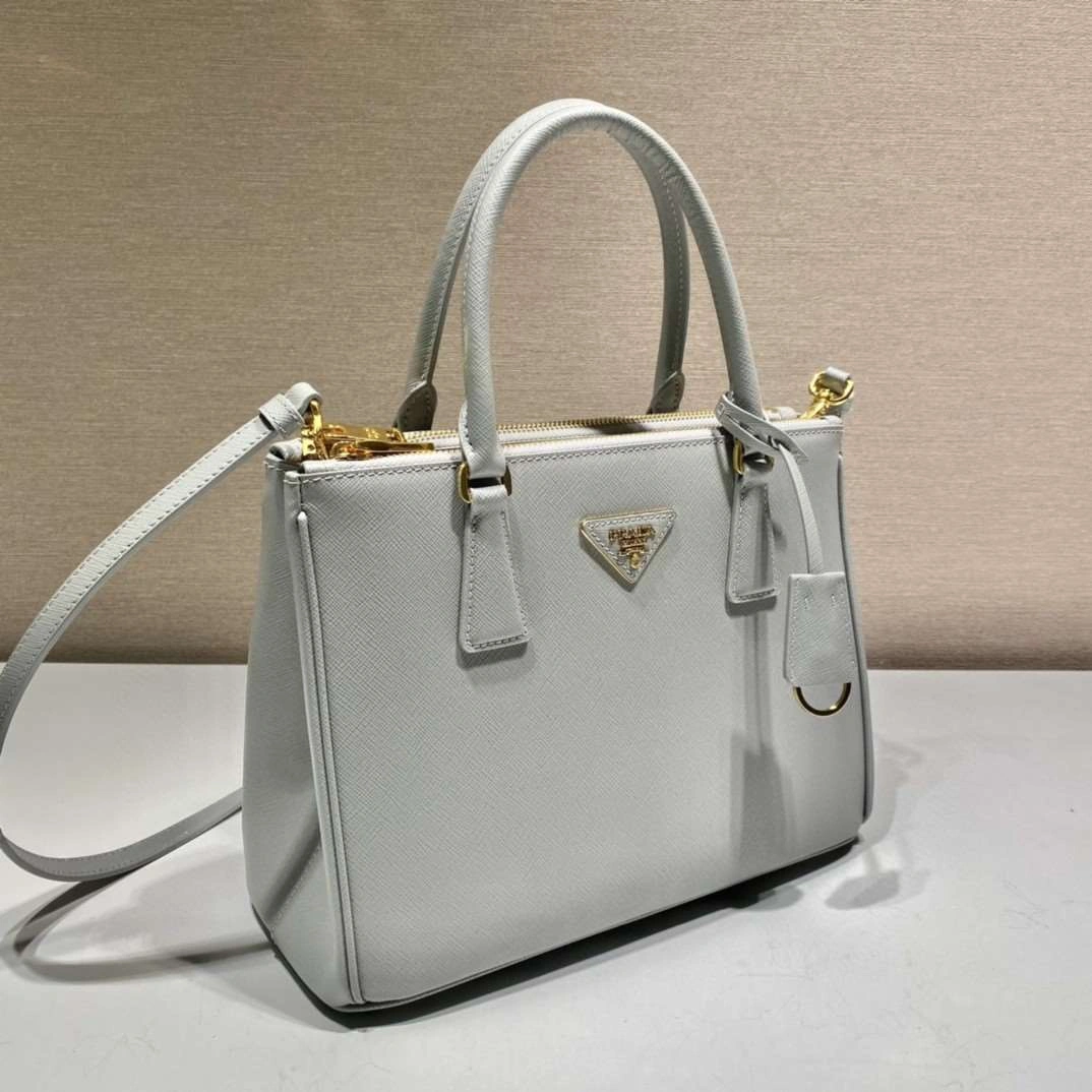 *MOMO--- 1BA863 cowhide item : A-B00H2716A