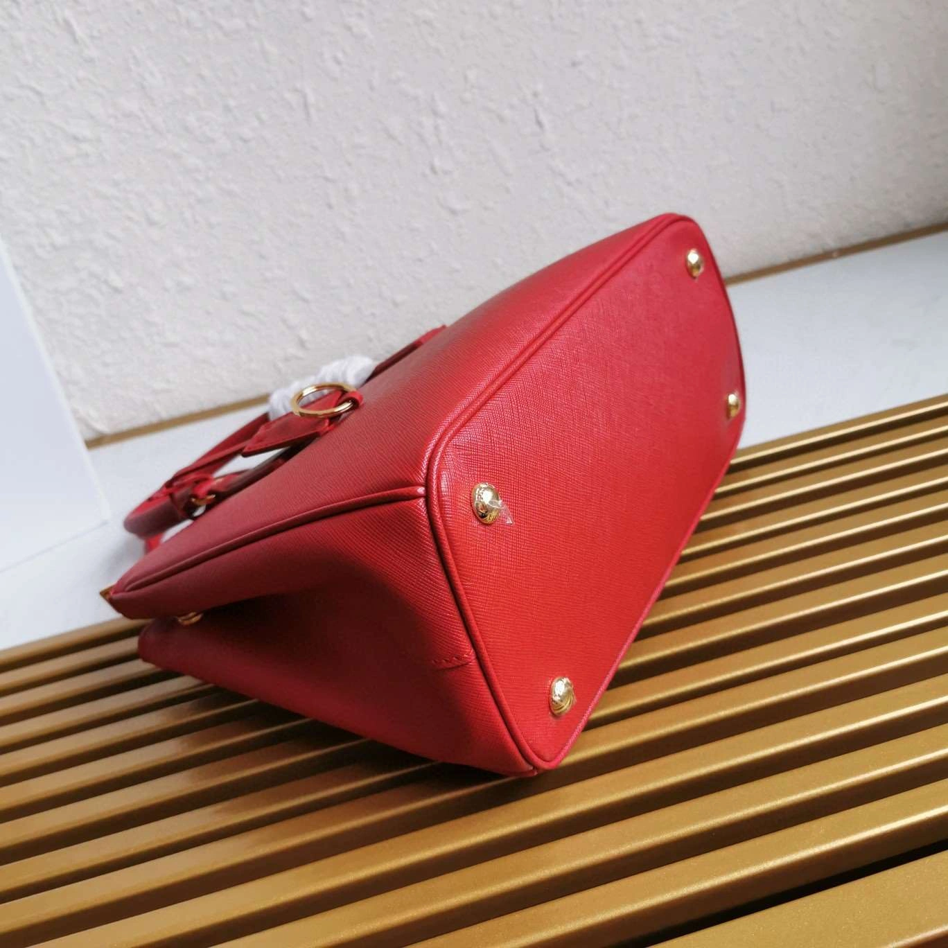 *MOMO--- 1BA863 item : A-B063H2713A