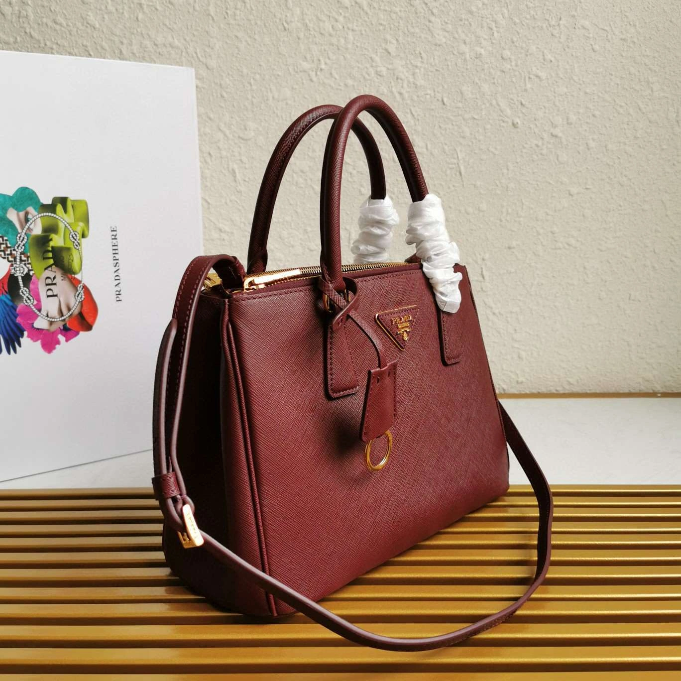 *MOMO--- 1BA863 item : A-B063H2714A