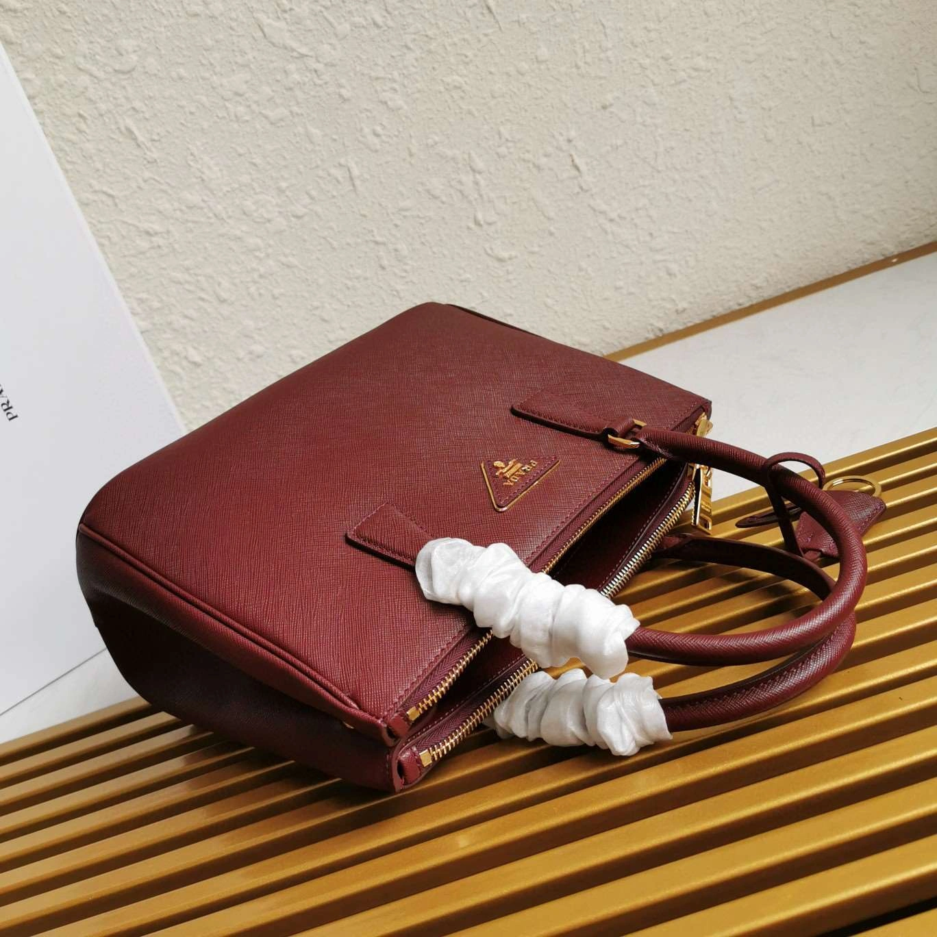 *MOMO--- 1BA863 item : A-B063H2714A