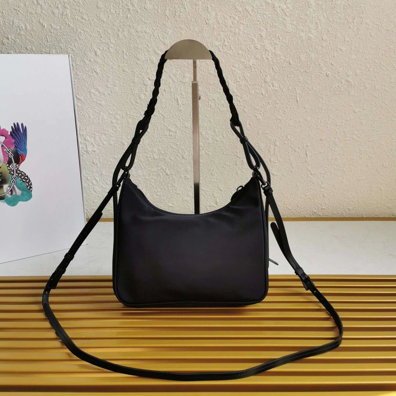 *MOMO--- 1BC123 item : A-B271H2564A