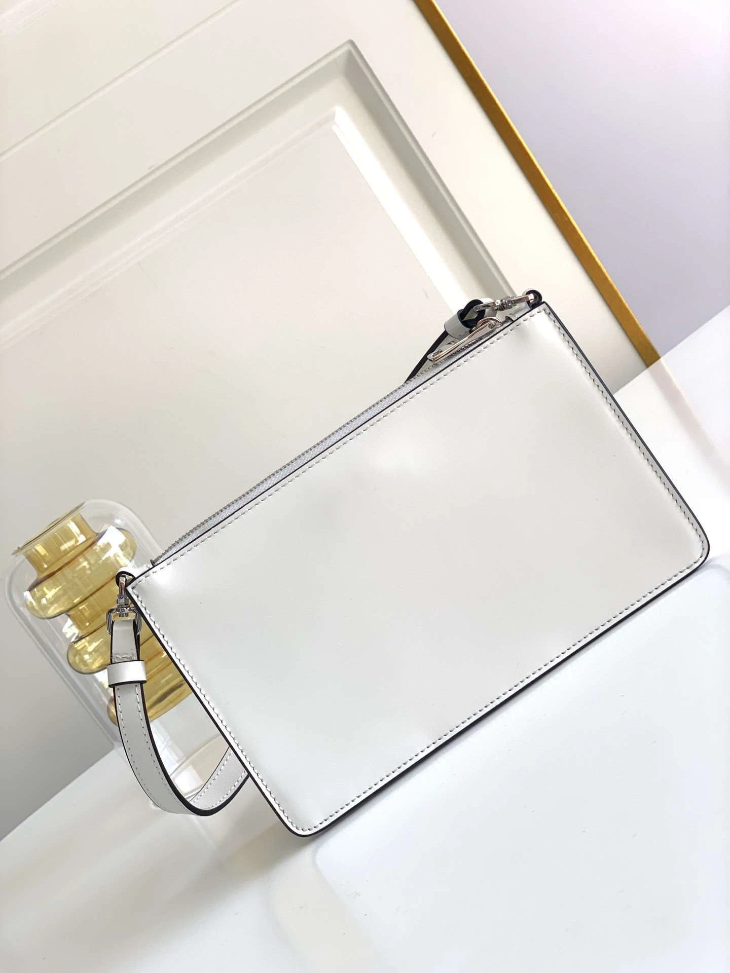 *MOMO--- 1BC155 item : A-B00H2833A